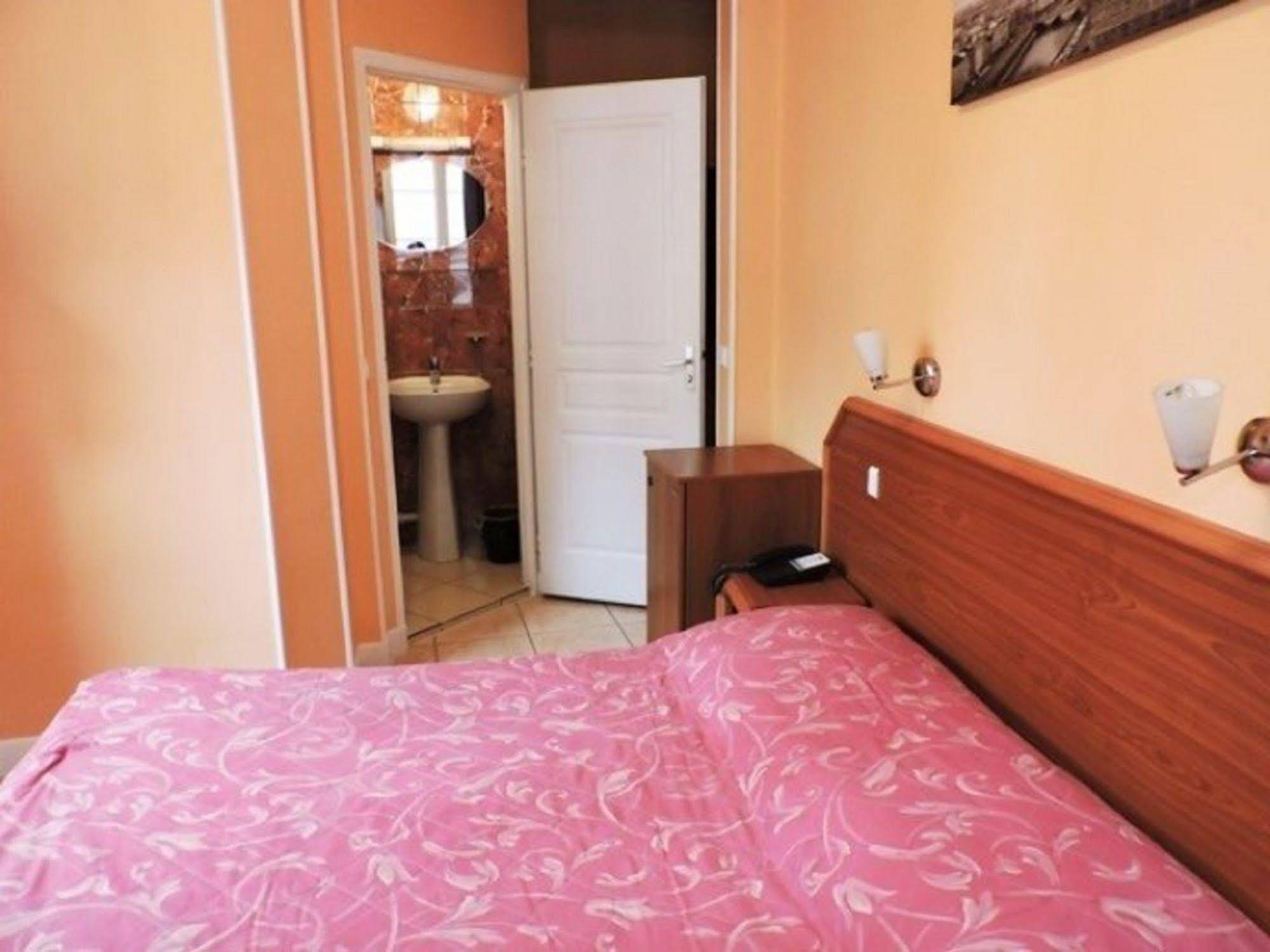Paris Hôtel Le Mediterraneen