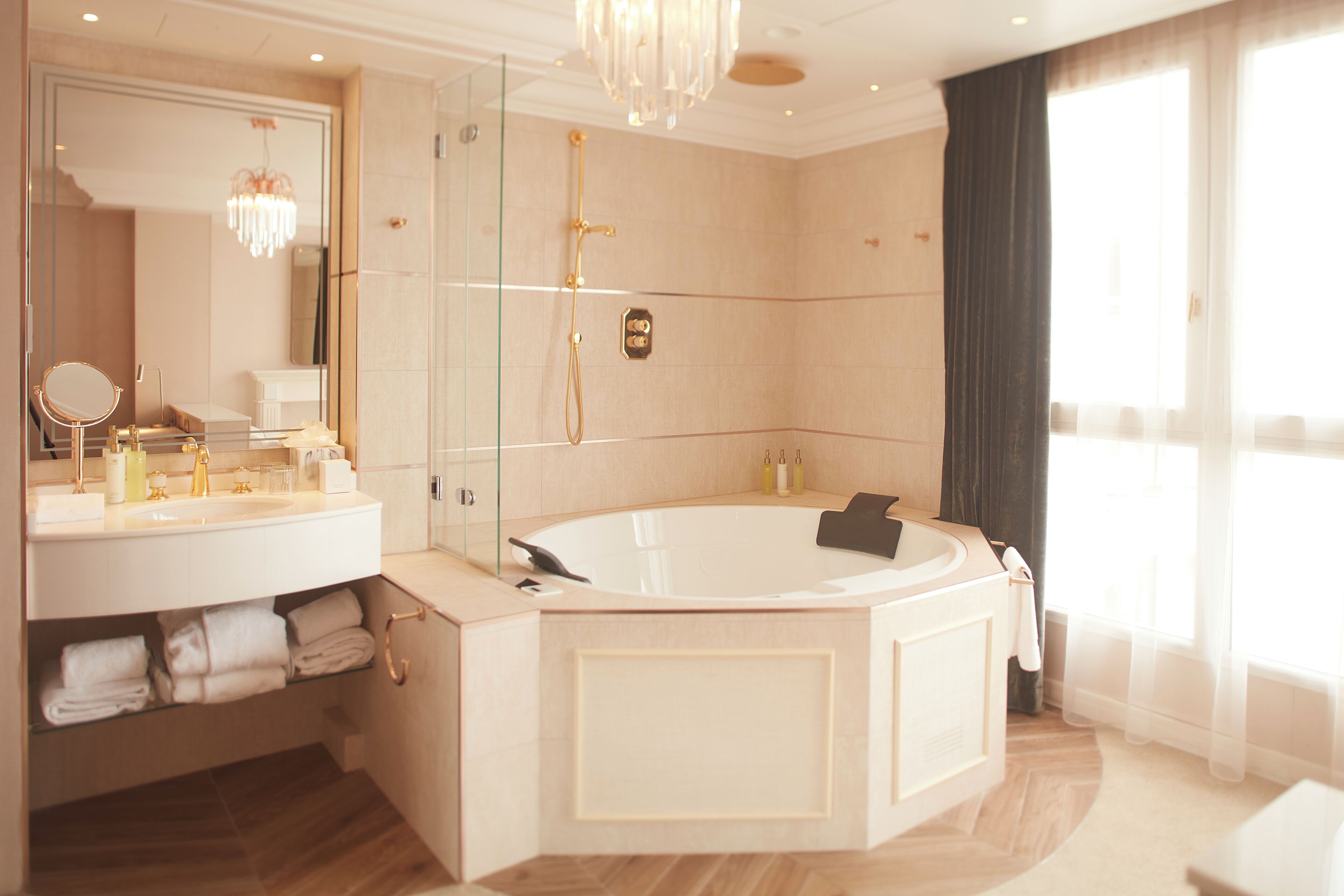 Paris J'Adore Hotel & Spa