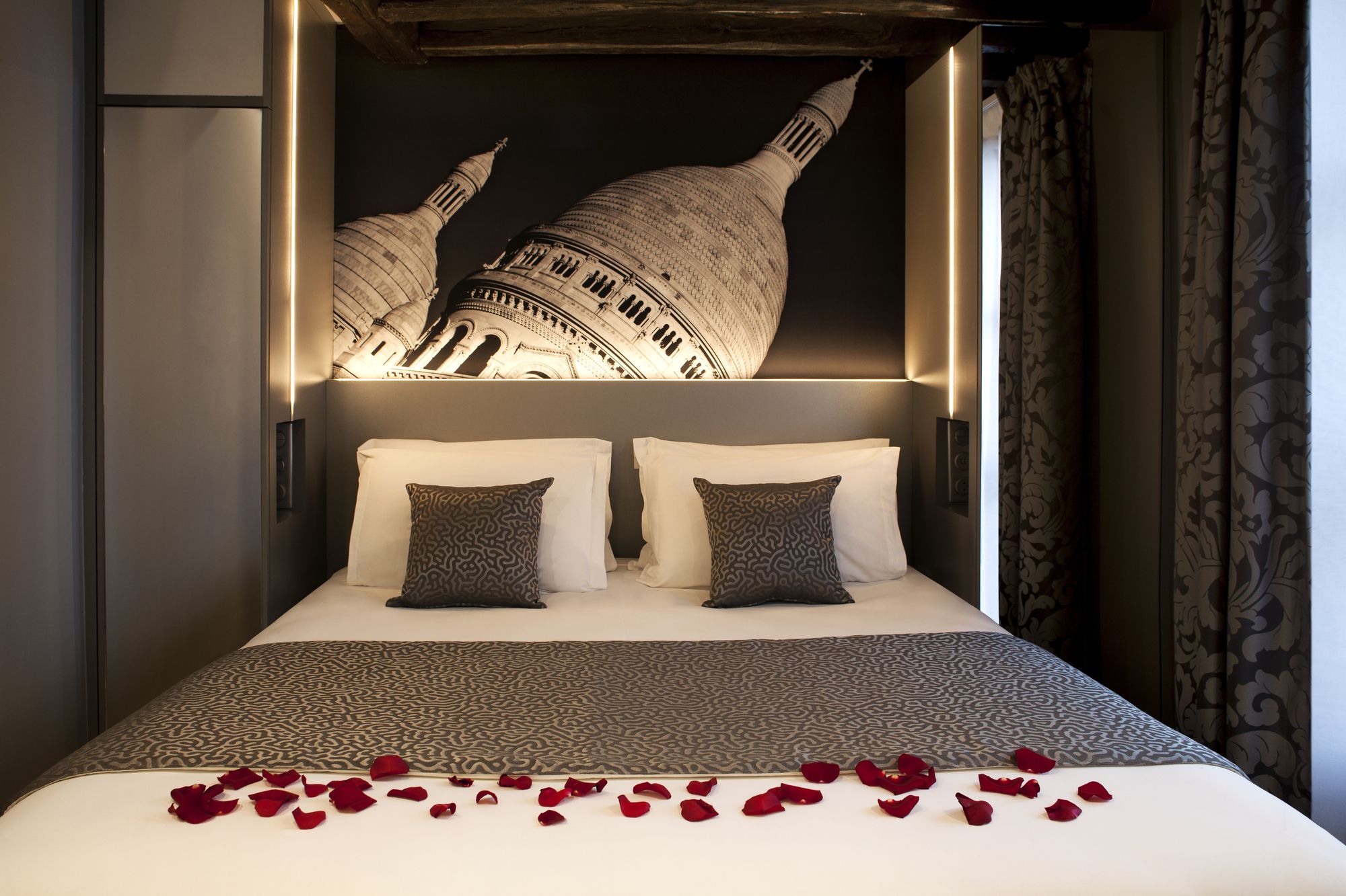 Hotel Theoreme