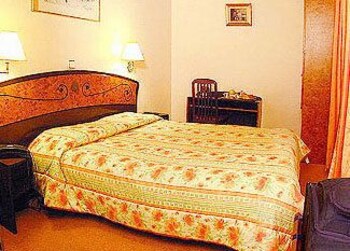 Plug-Inn Boutique Hostel