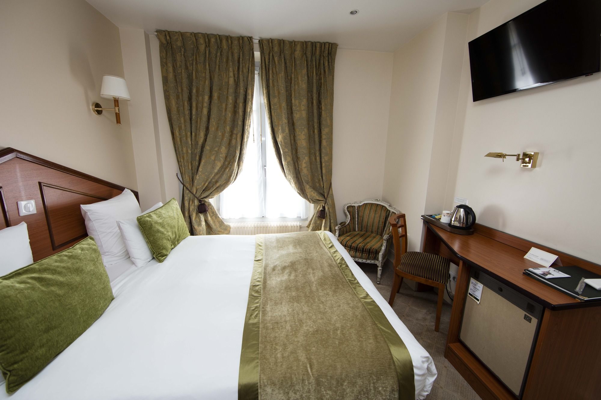 Queens Hotel