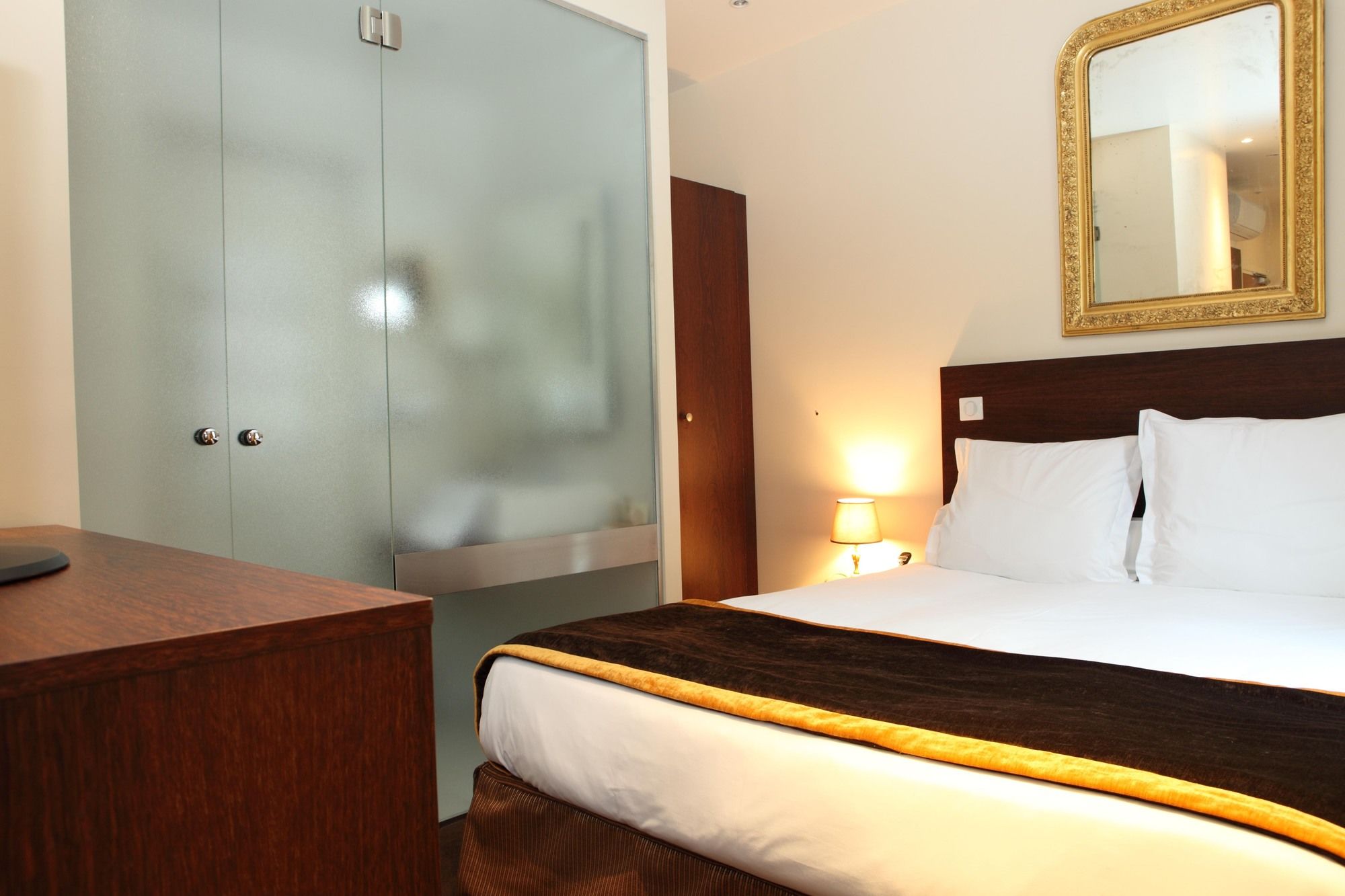 Queens Hotel