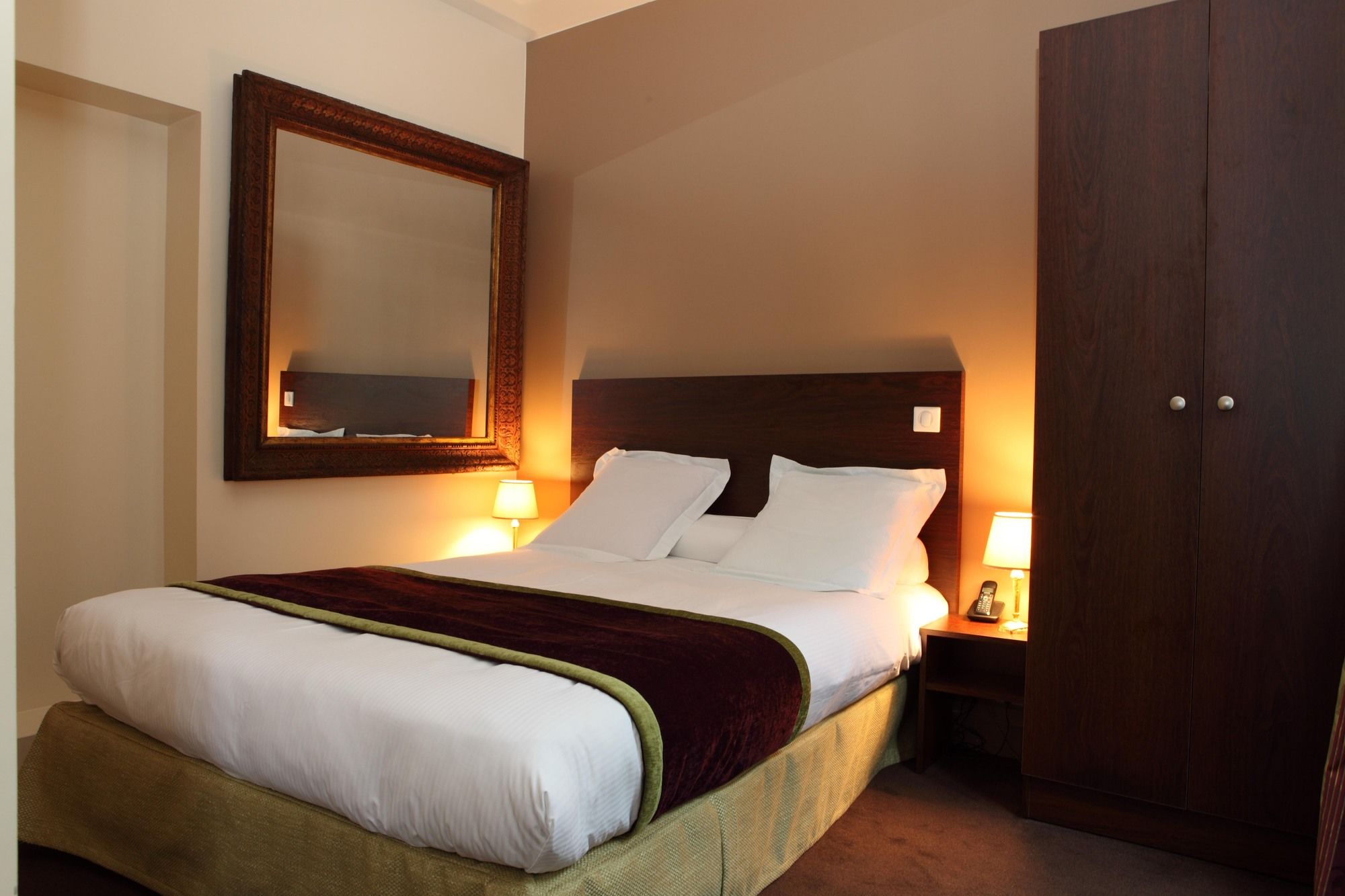 Queens Hotel