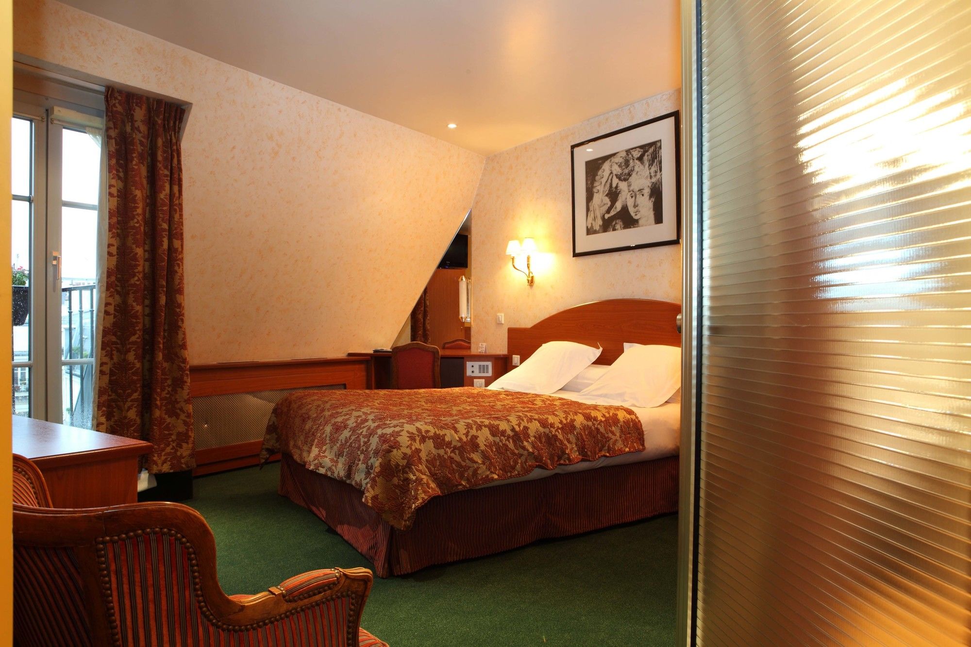 Queens Hotel
