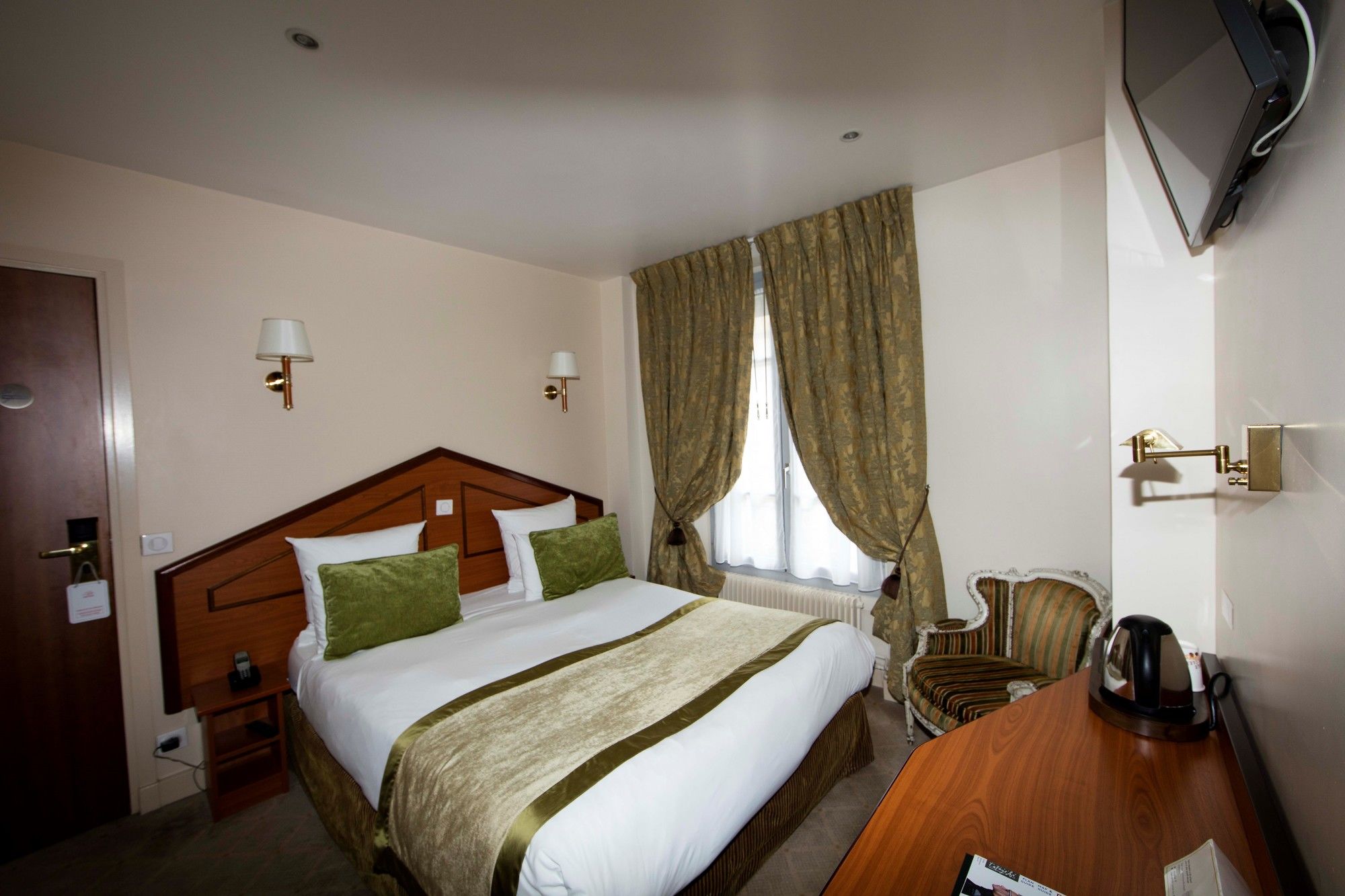 Queens Hotel