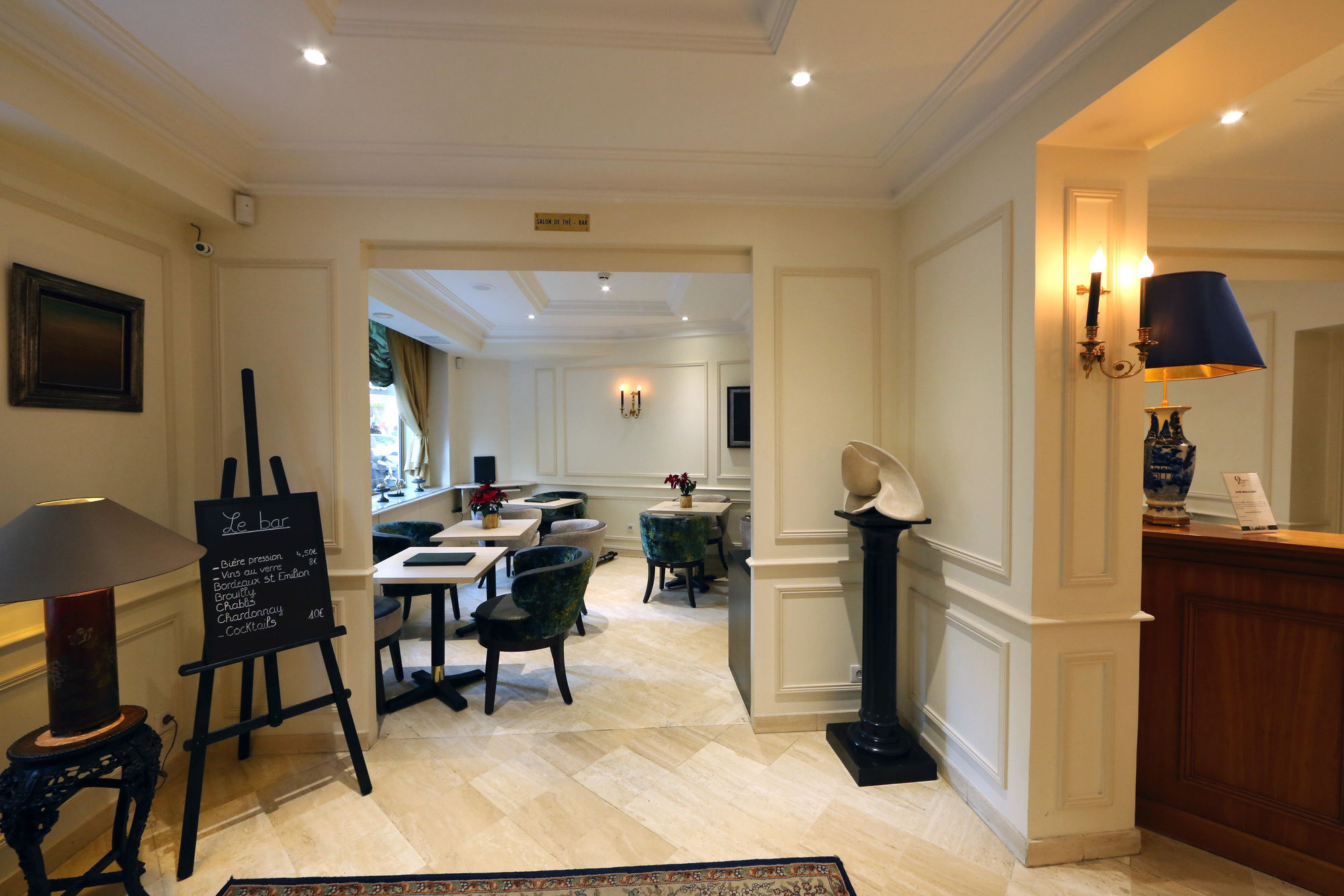 Queens Hotel
