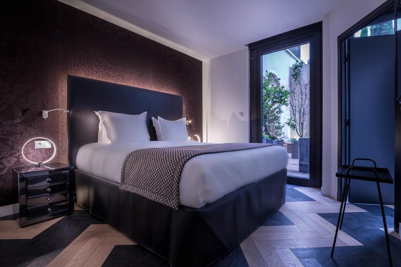 Rayz Private Suites