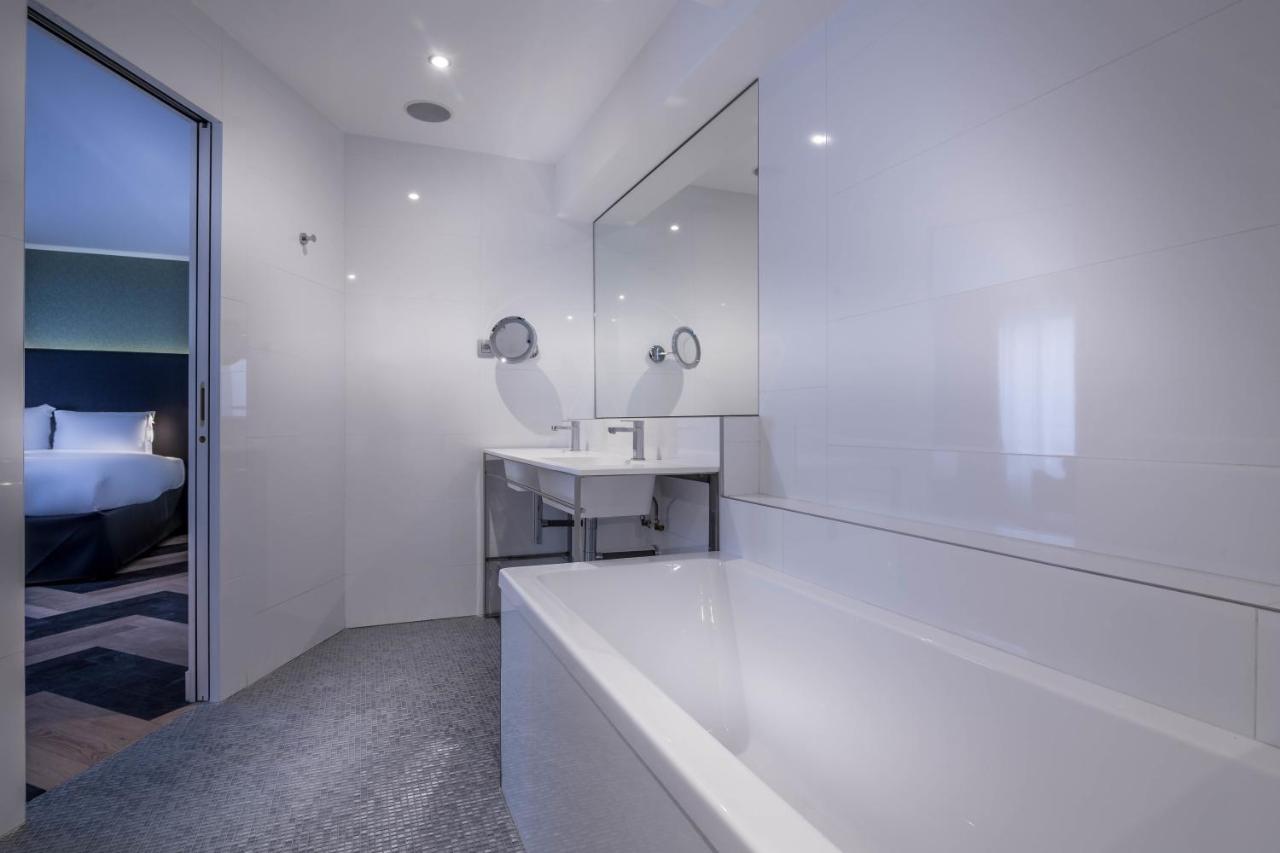 Rayz Private Suites
