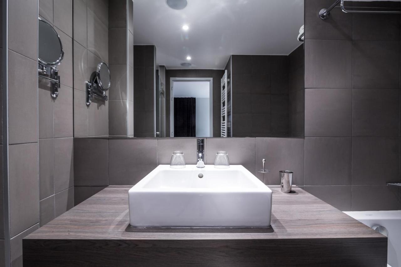 Rayz Private Suites