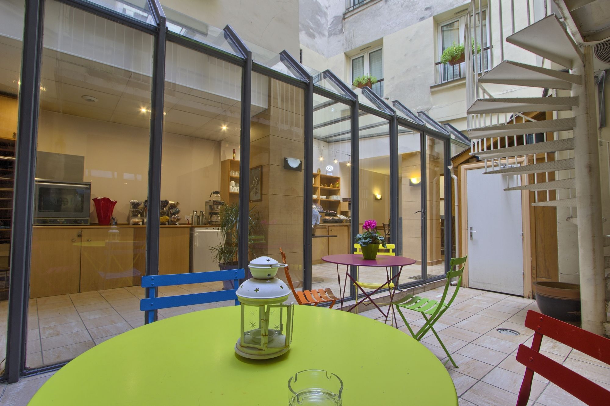 Timhotel Le Louvre
