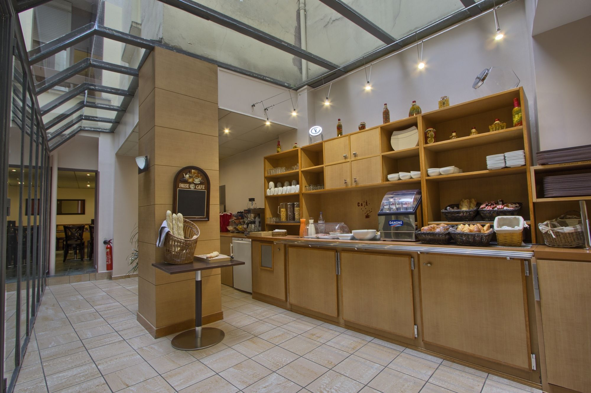 Timhotel Le Louvre