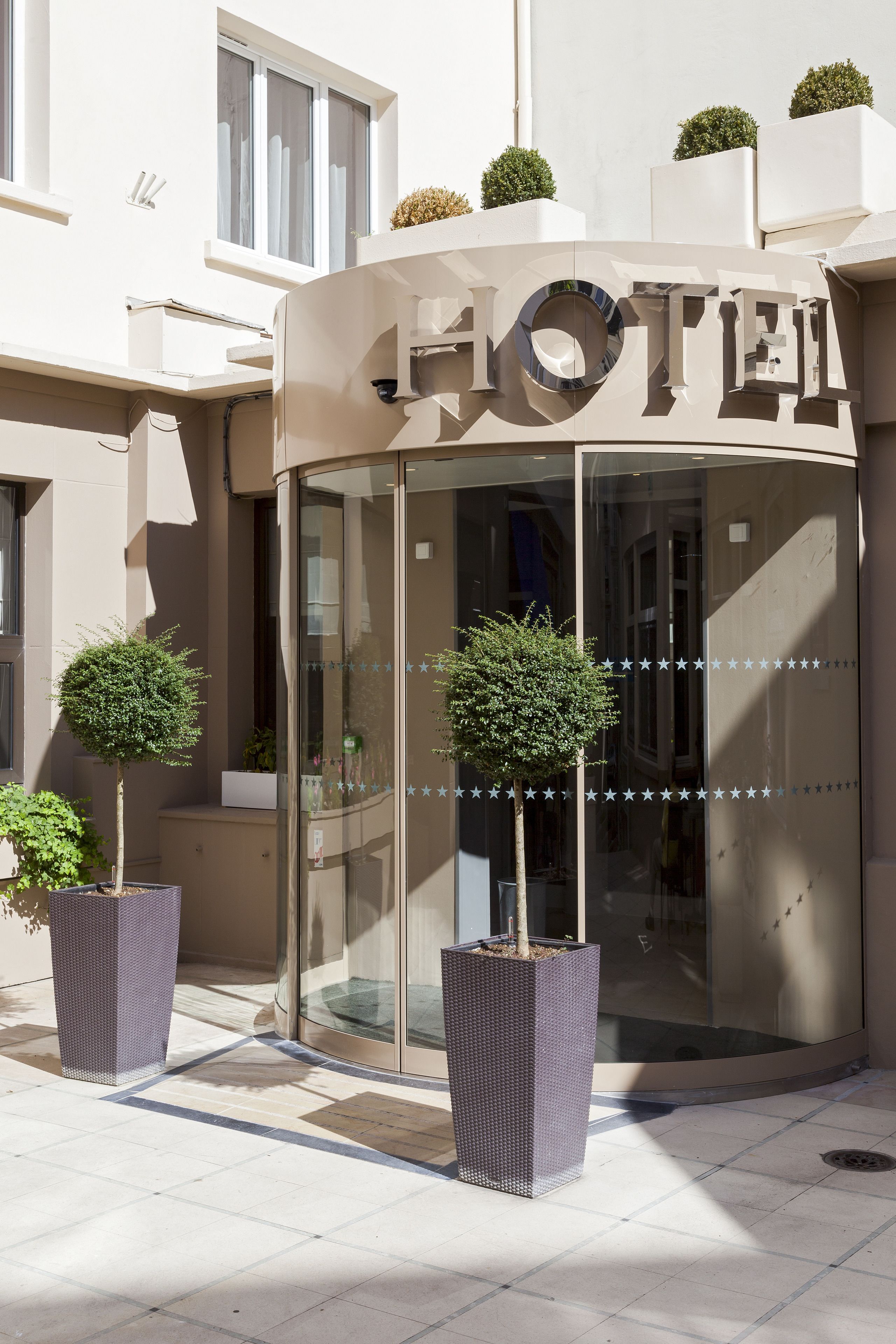 Timhotel Opéra Blanche Fontaine