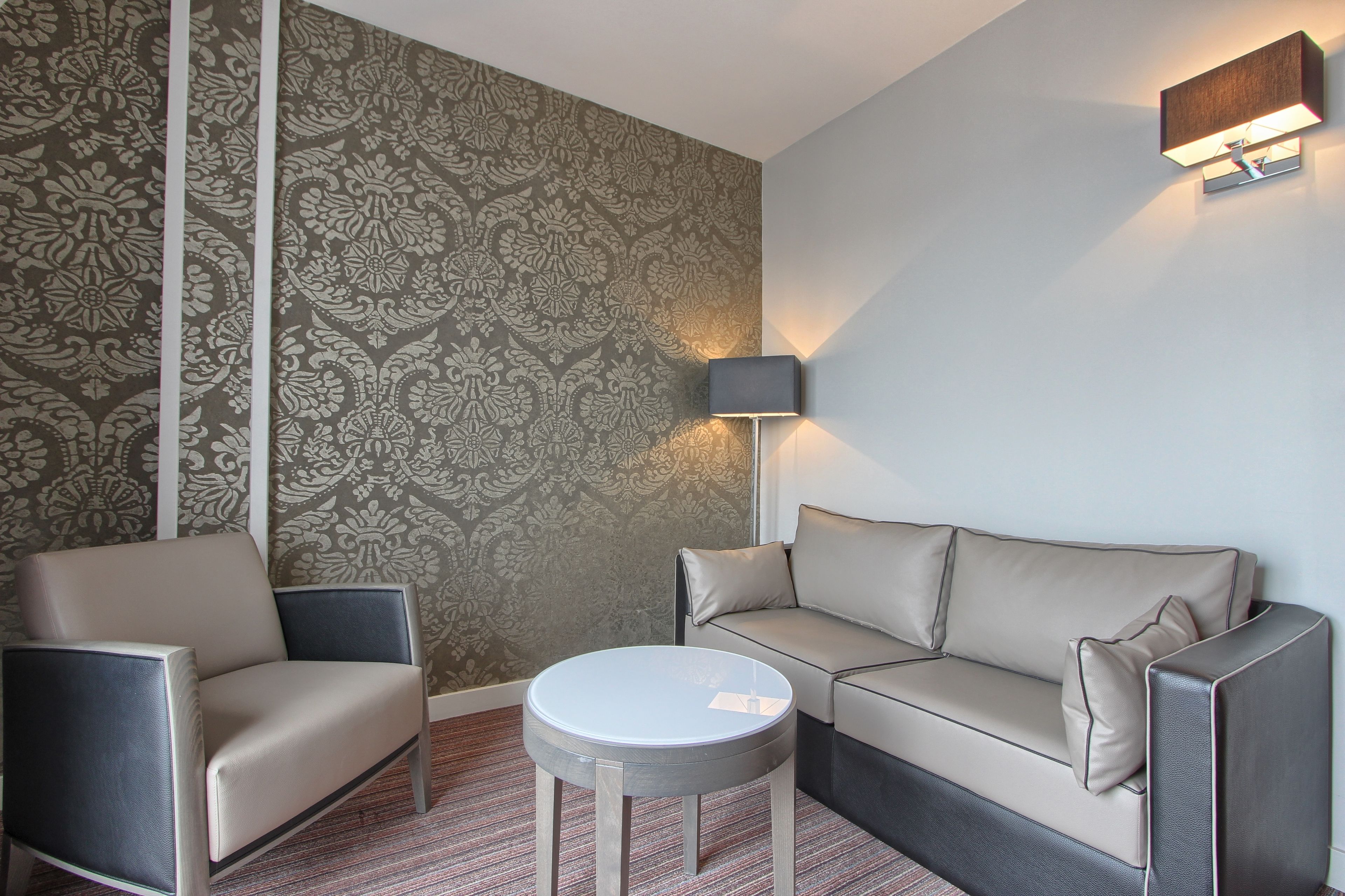 Timhotel Opéra Blanche Fontaine