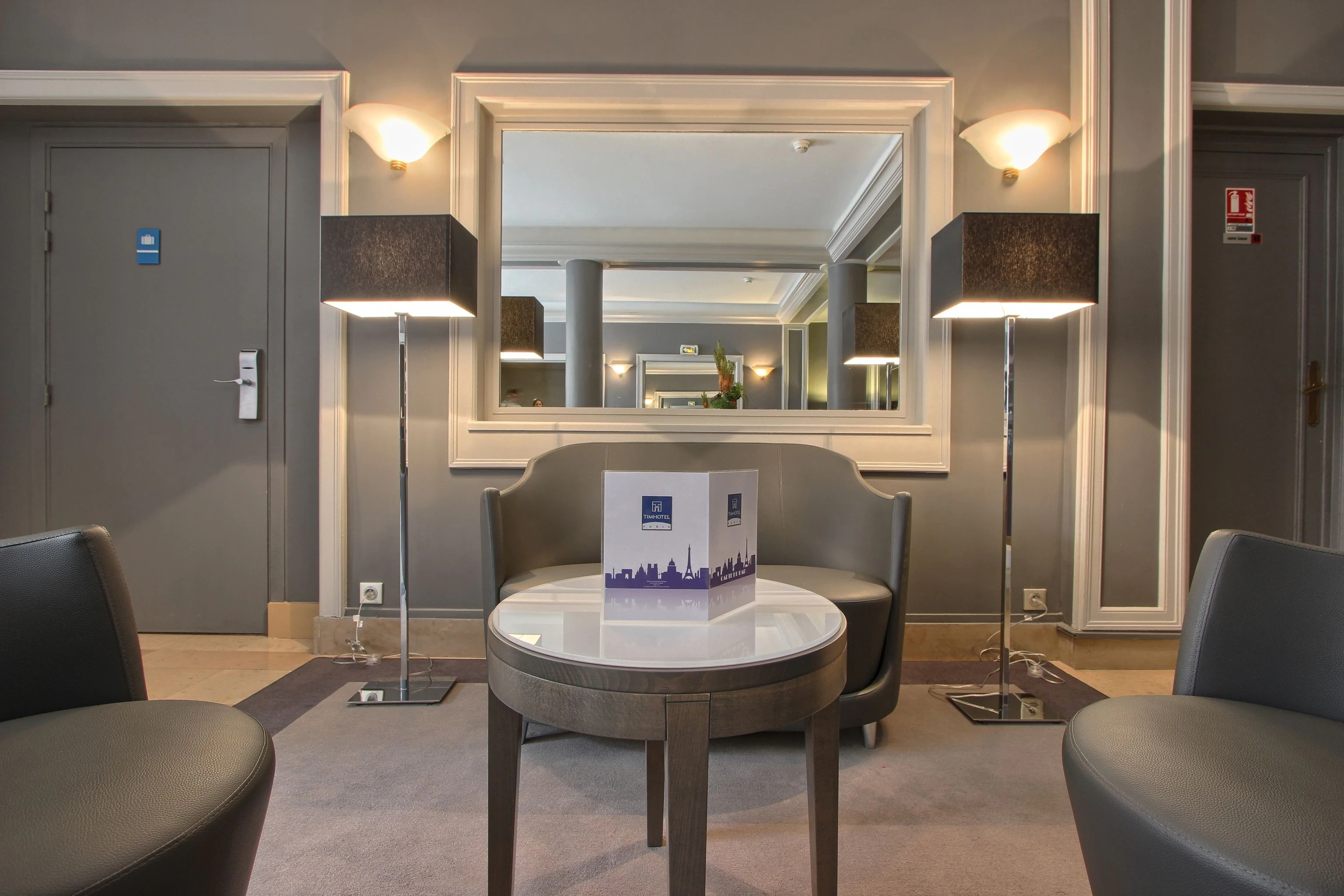 Timhotel Opéra Blanche Fontaine