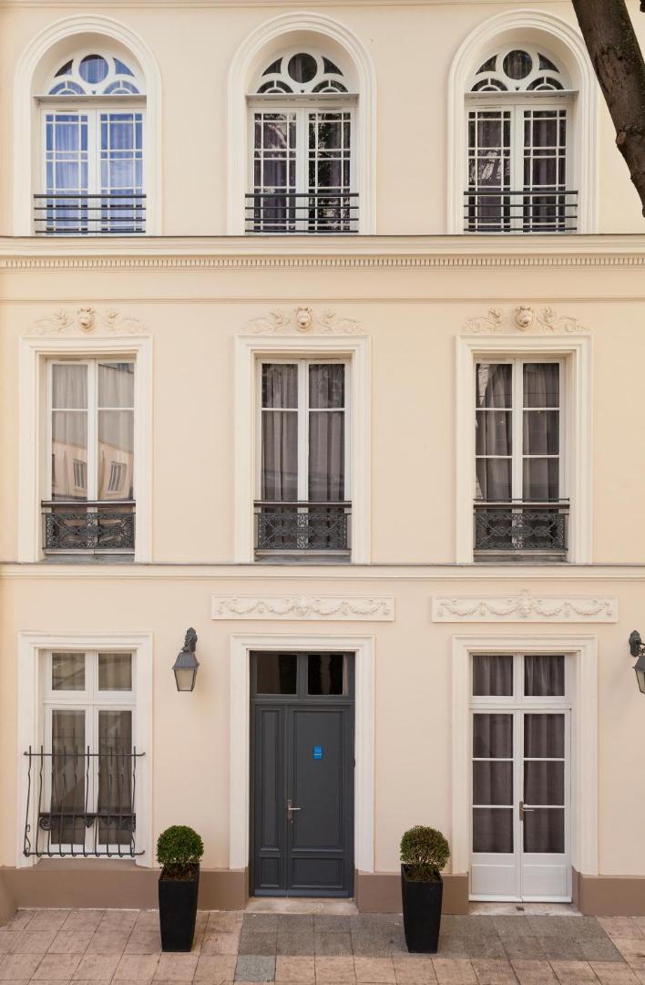 Timhotel Opéra Blanche Fontaine