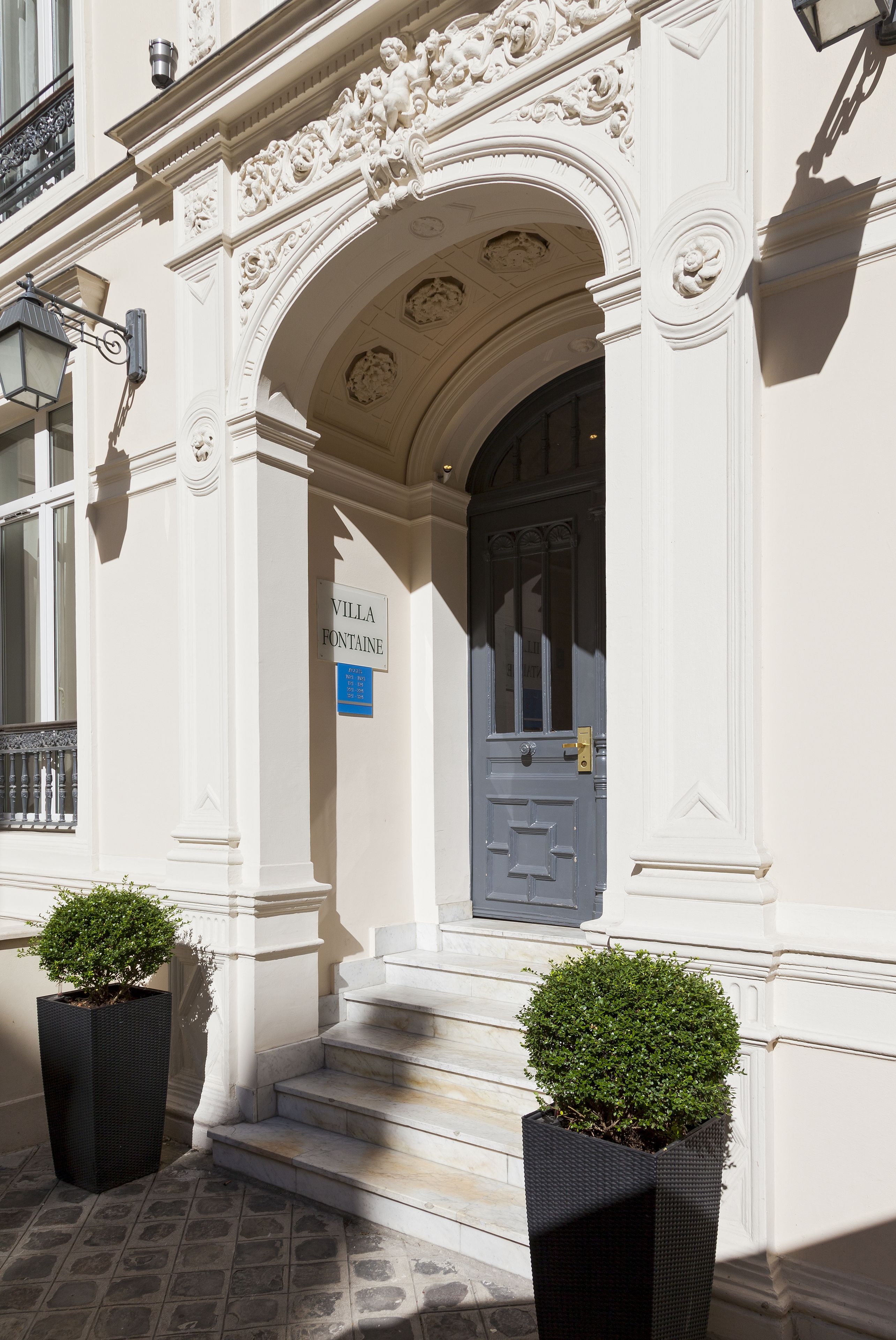 Timhotel Opéra Blanche Fontaine