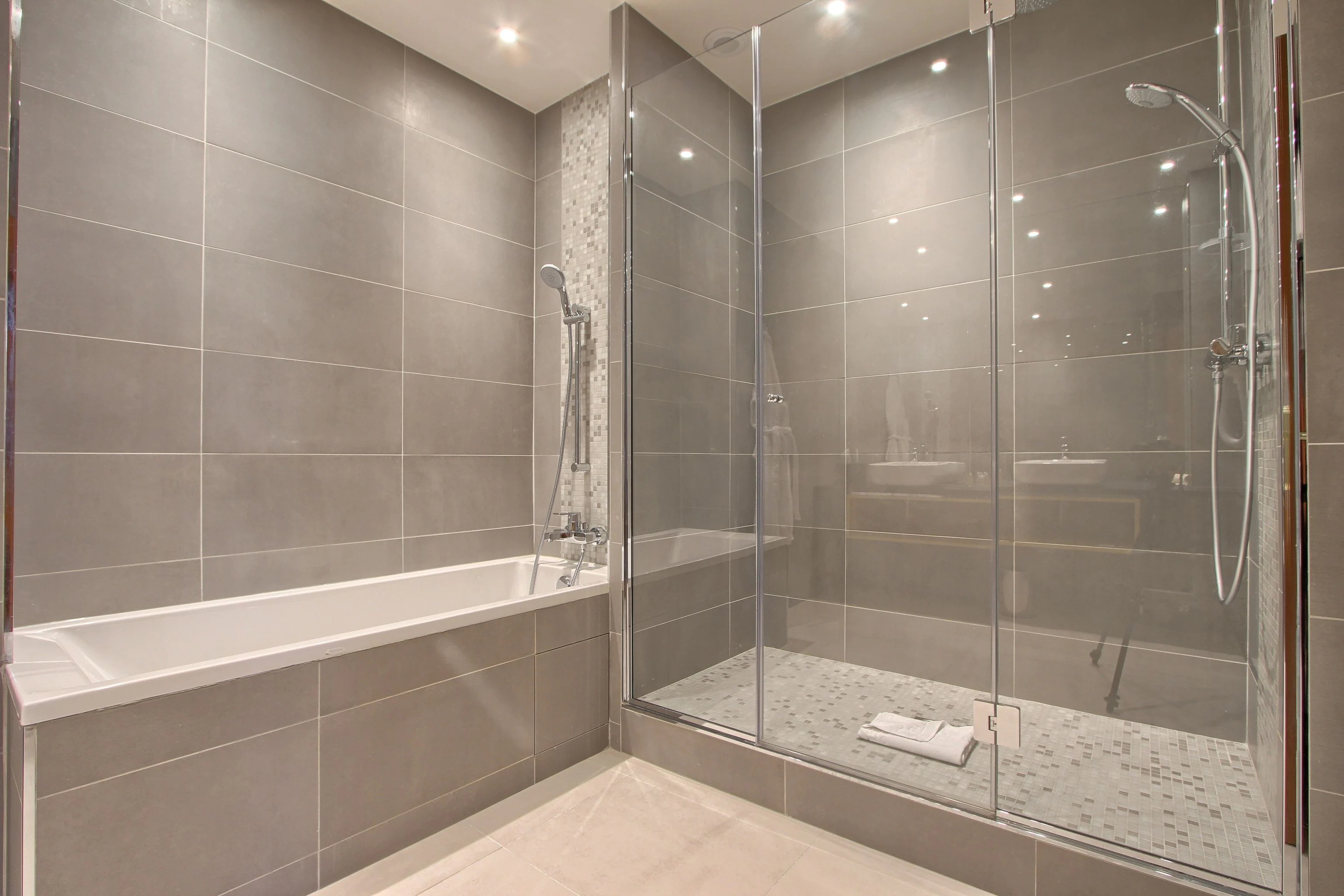 Timhotel Opéra Blanche Fontaine