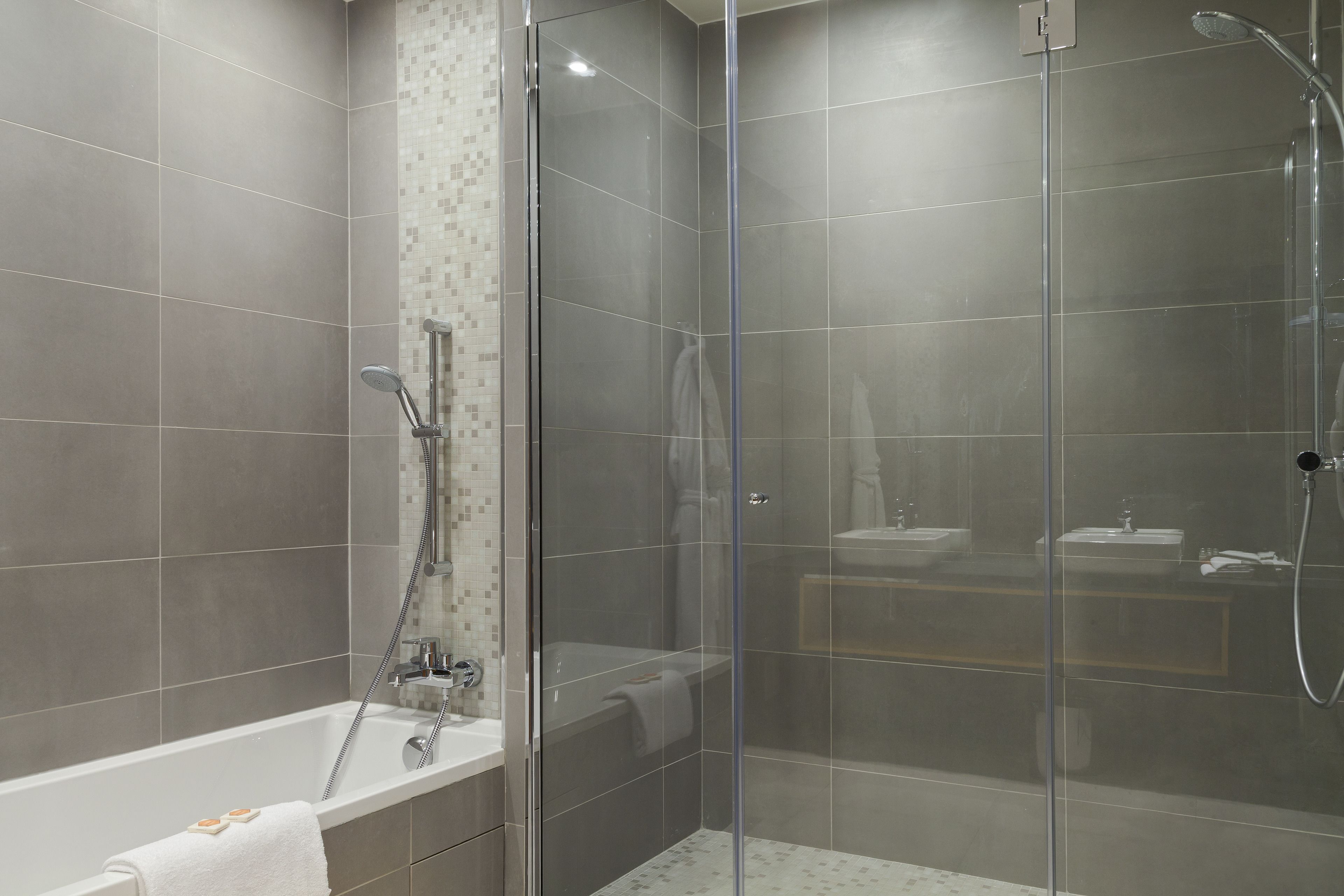 Timhotel Opéra Blanche Fontaine
