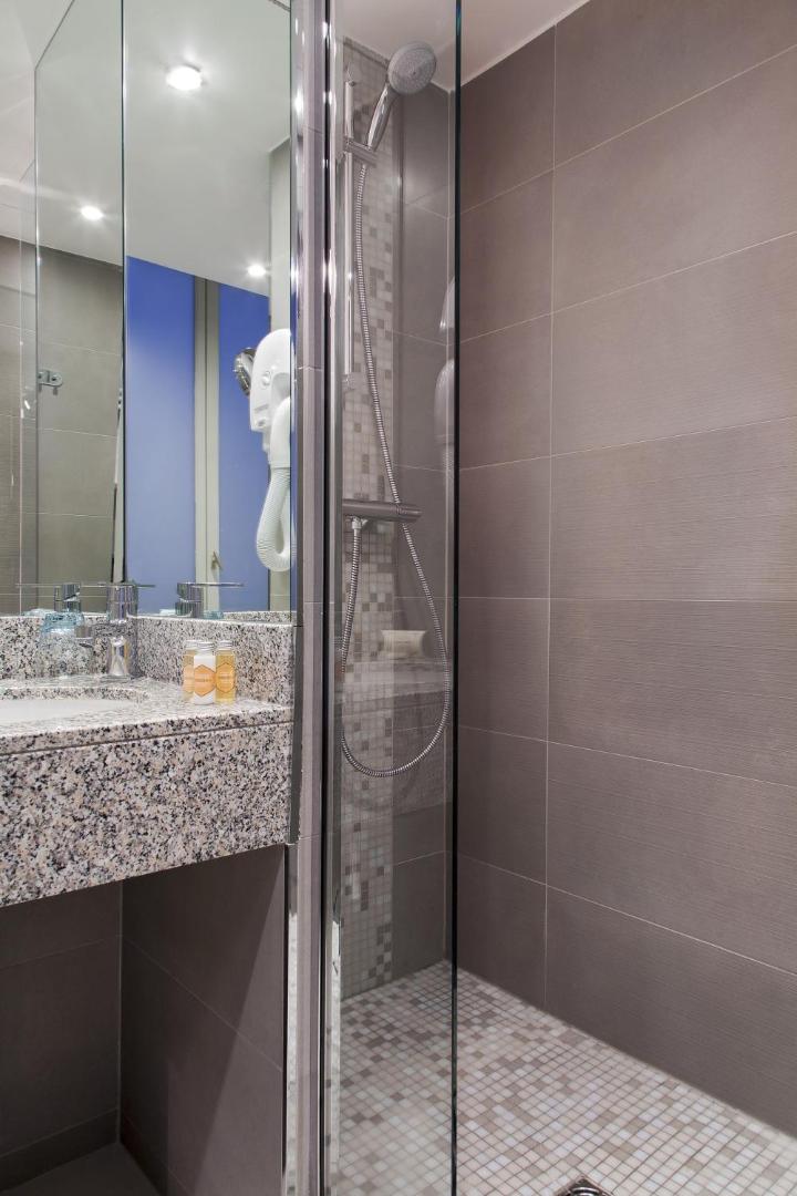 Timhotel Opéra Blanche Fontaine