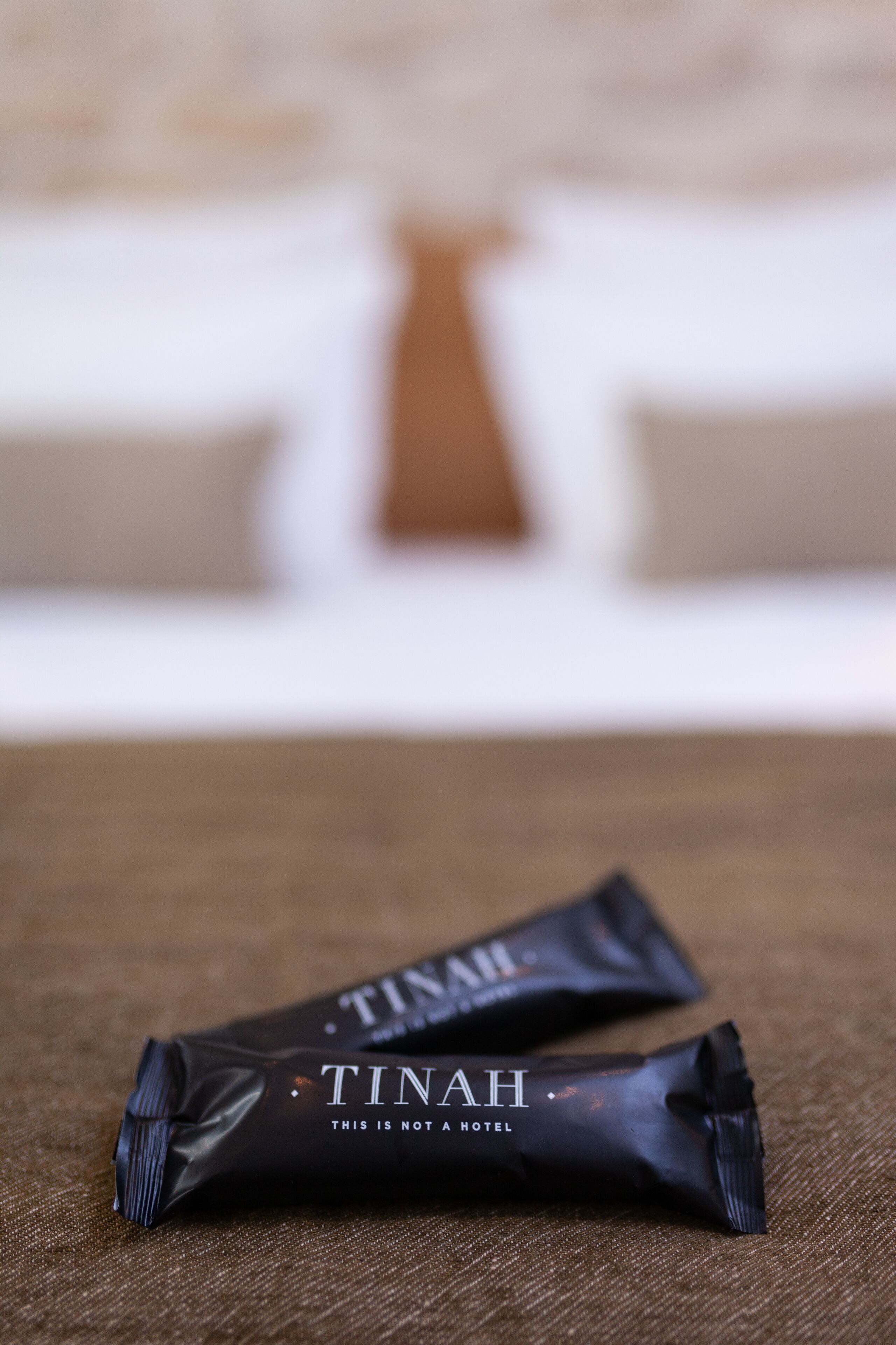 Tinah Paris Champs Elysées