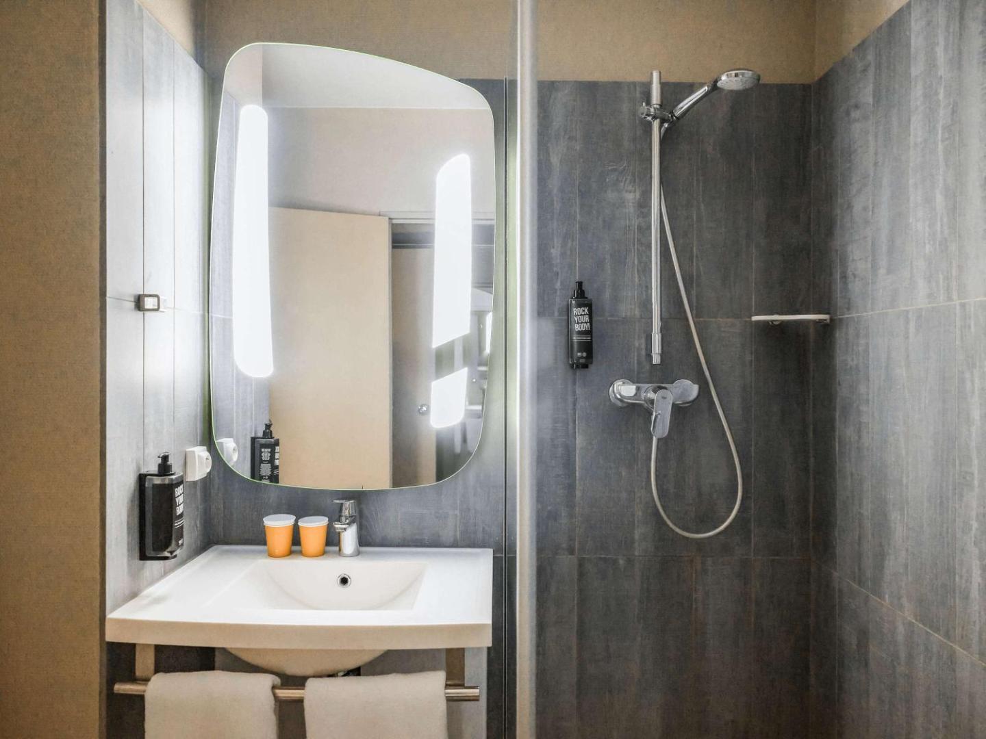 ibis Styles Poissy Paris