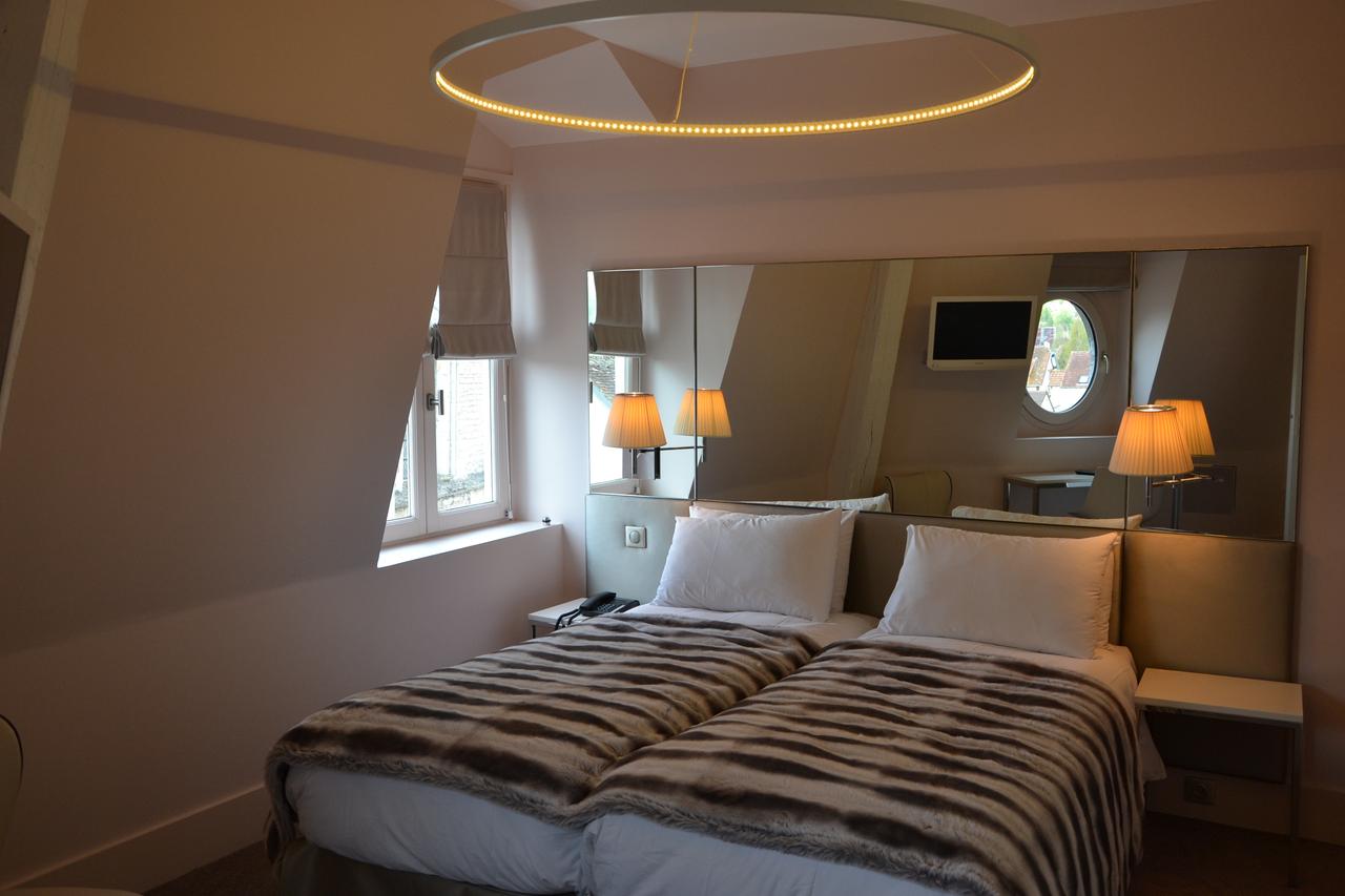 Hotel Le Cesar