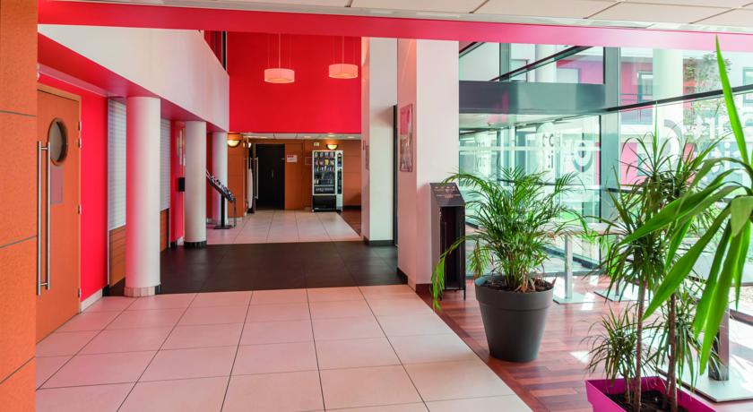 Zenitude Hotel-Residences Versailles Saint Cyr L Ecole
