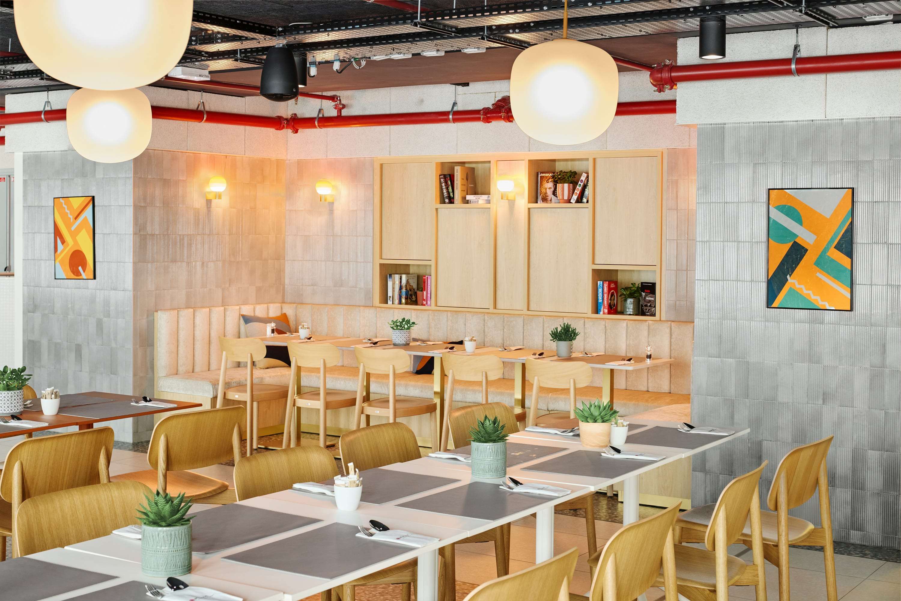 H4 Hotel Wyndham Paris Pleyel Resort