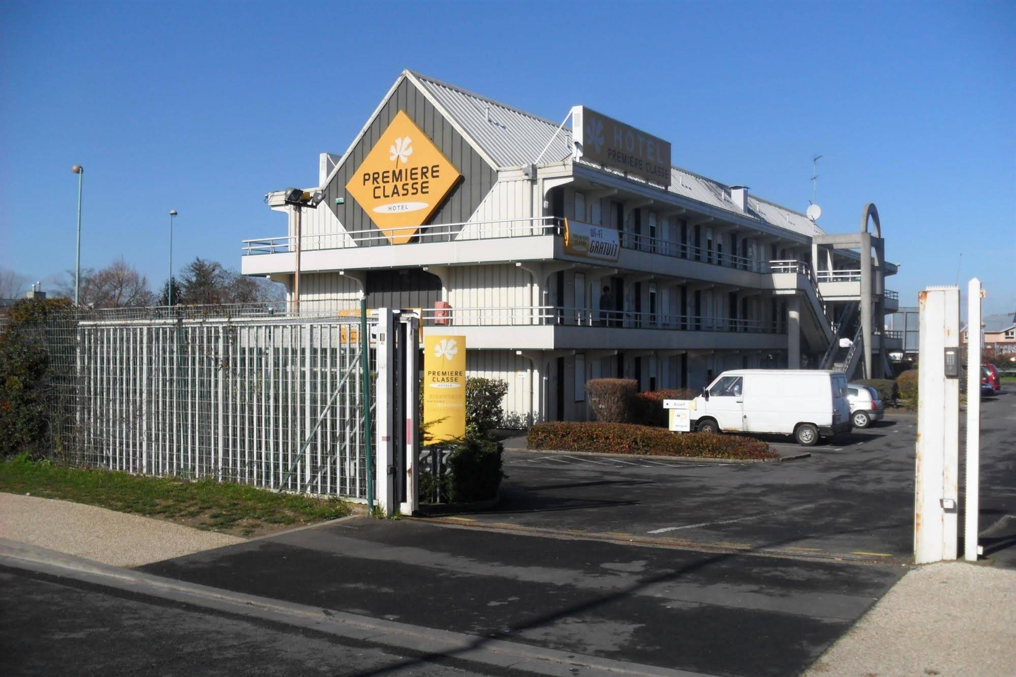 Première Classe Saint Ouen L'Aumone