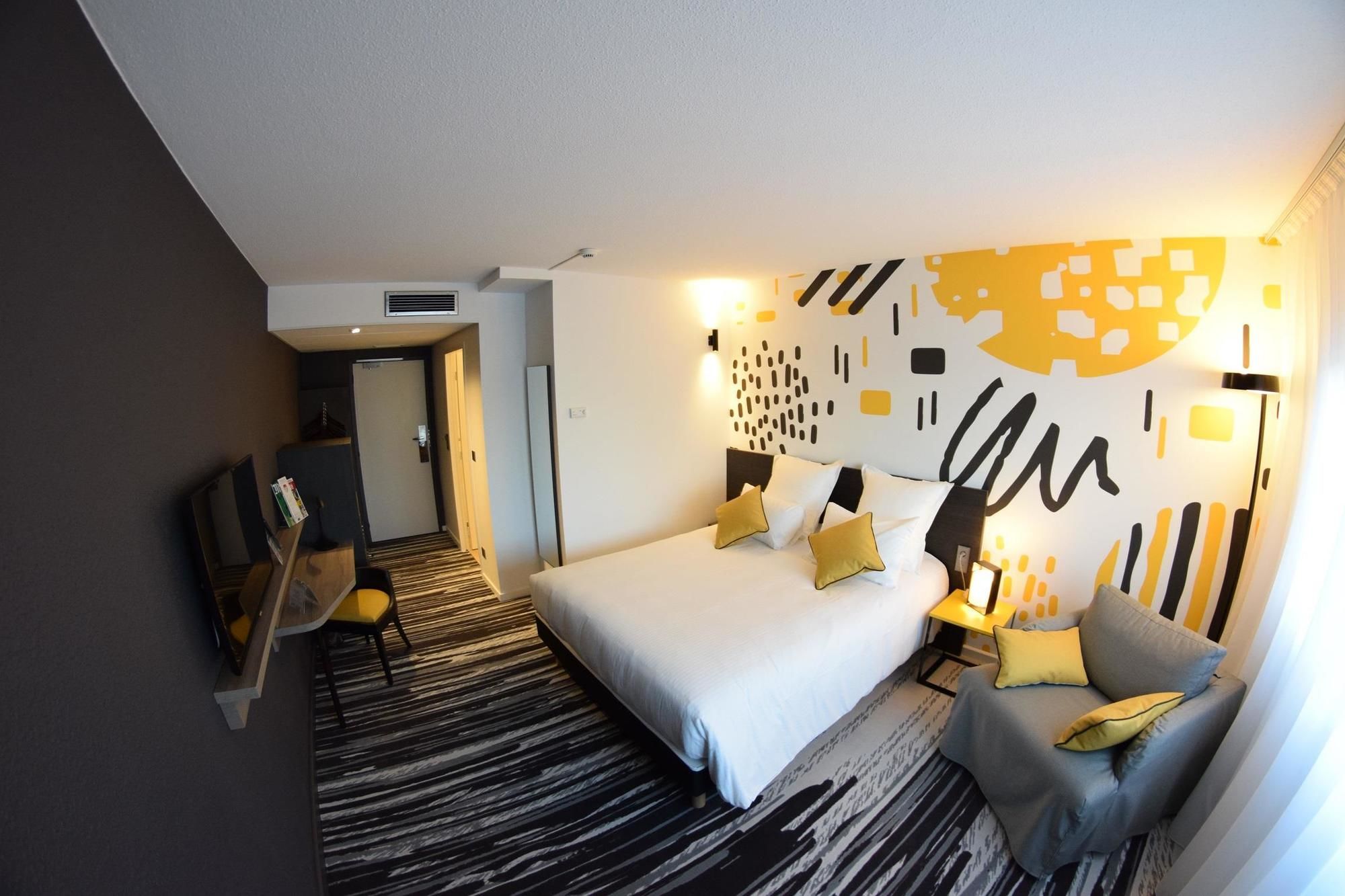 Golden Tulip Roissy Saint Witz