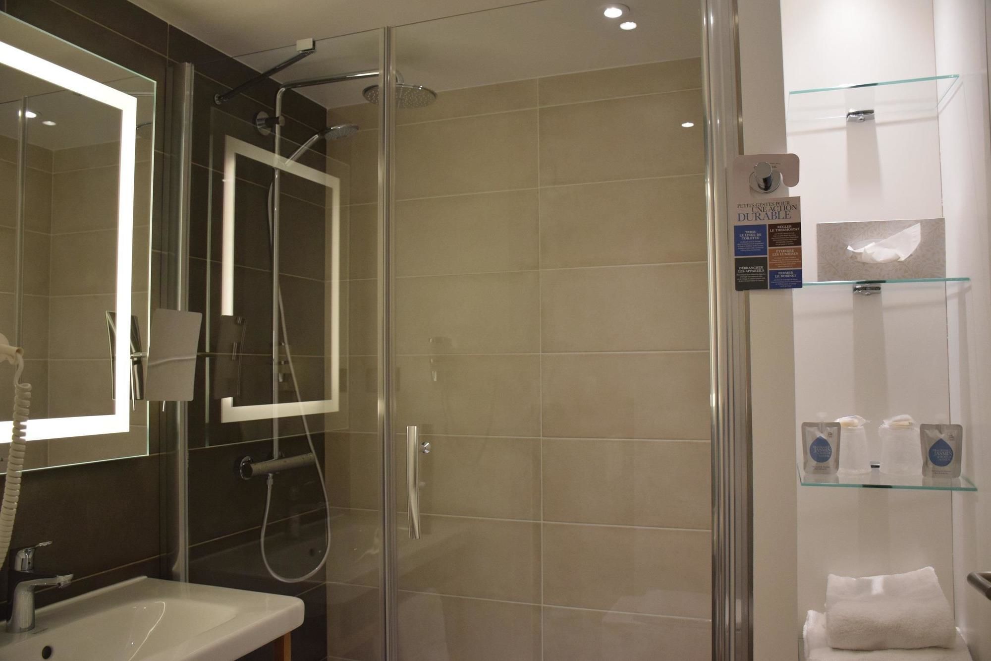 Golden Tulip Roissy Saint Witz