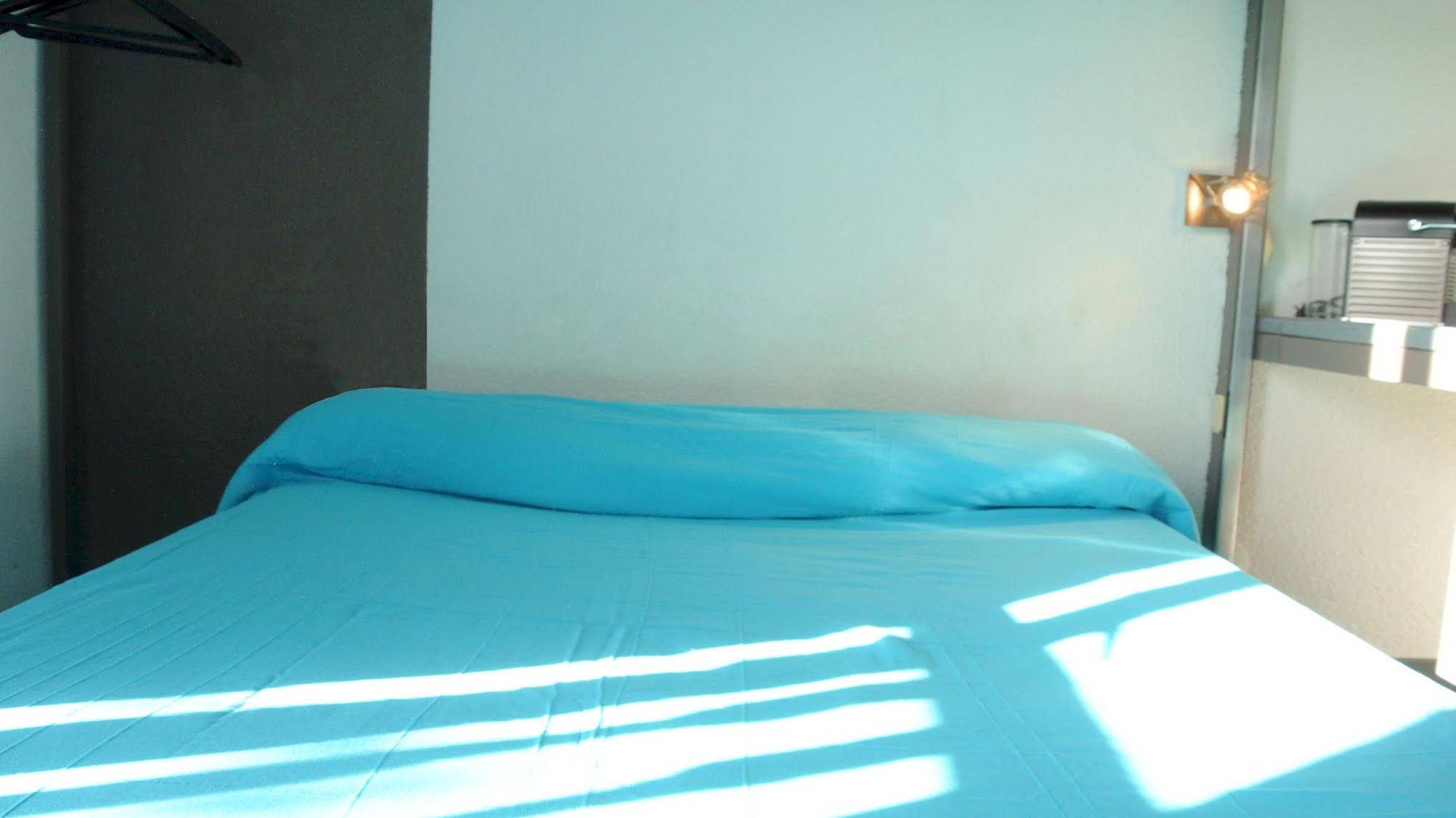 Egg Hotel Sevran