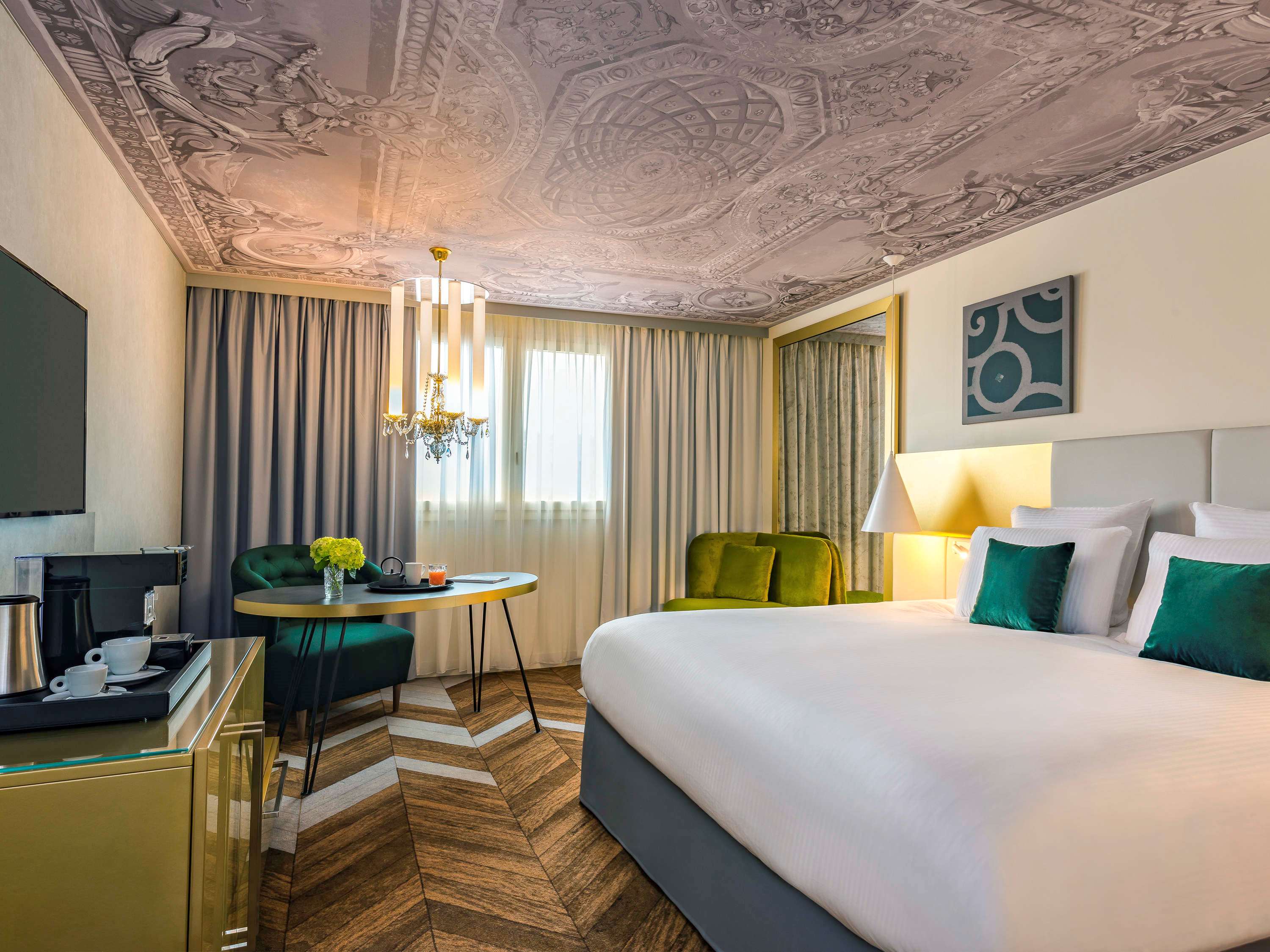 Le Louis Versailles Château Hotel - MGallery
