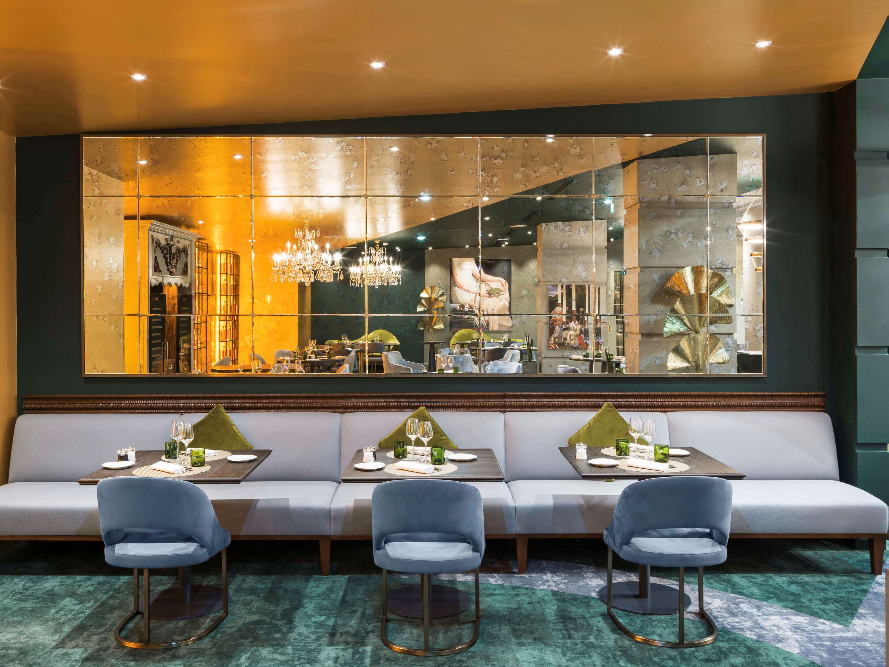 Le Louis Versailles Château Hotel - MGallery
