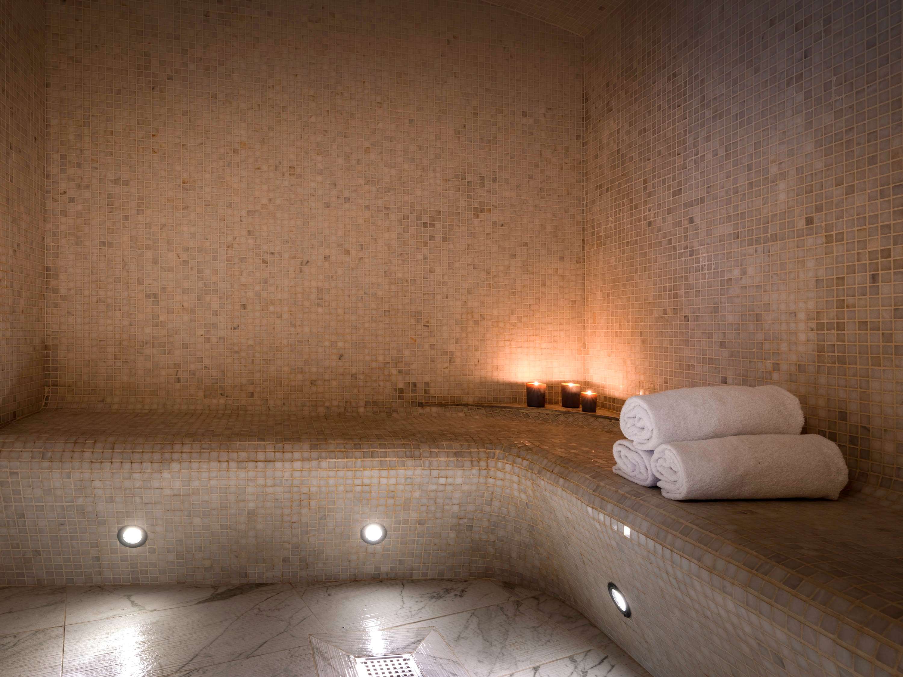 Le Louis Versailles Château Hotel - MGallery