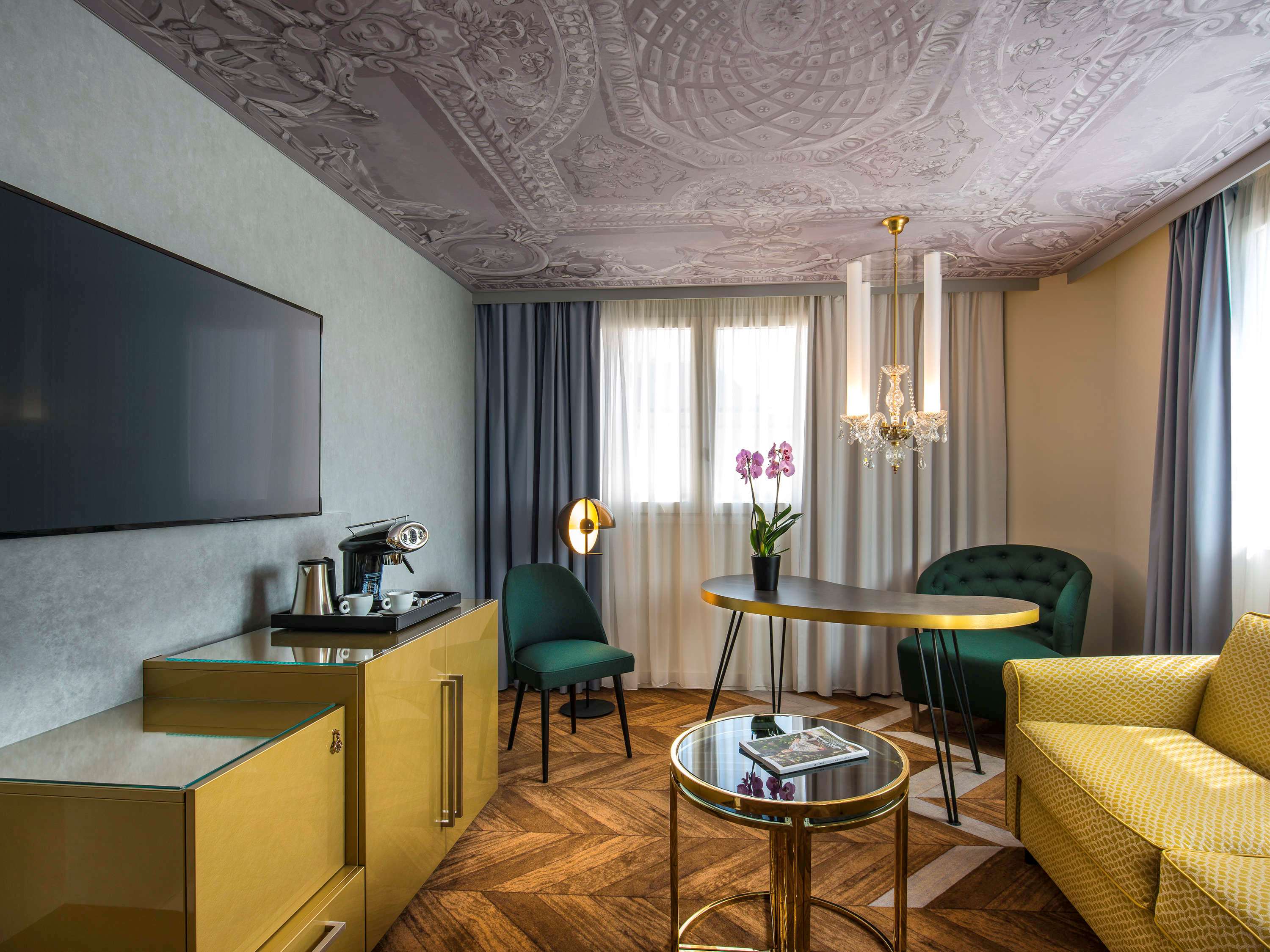 Le Louis Versailles Château Hotel - MGallery