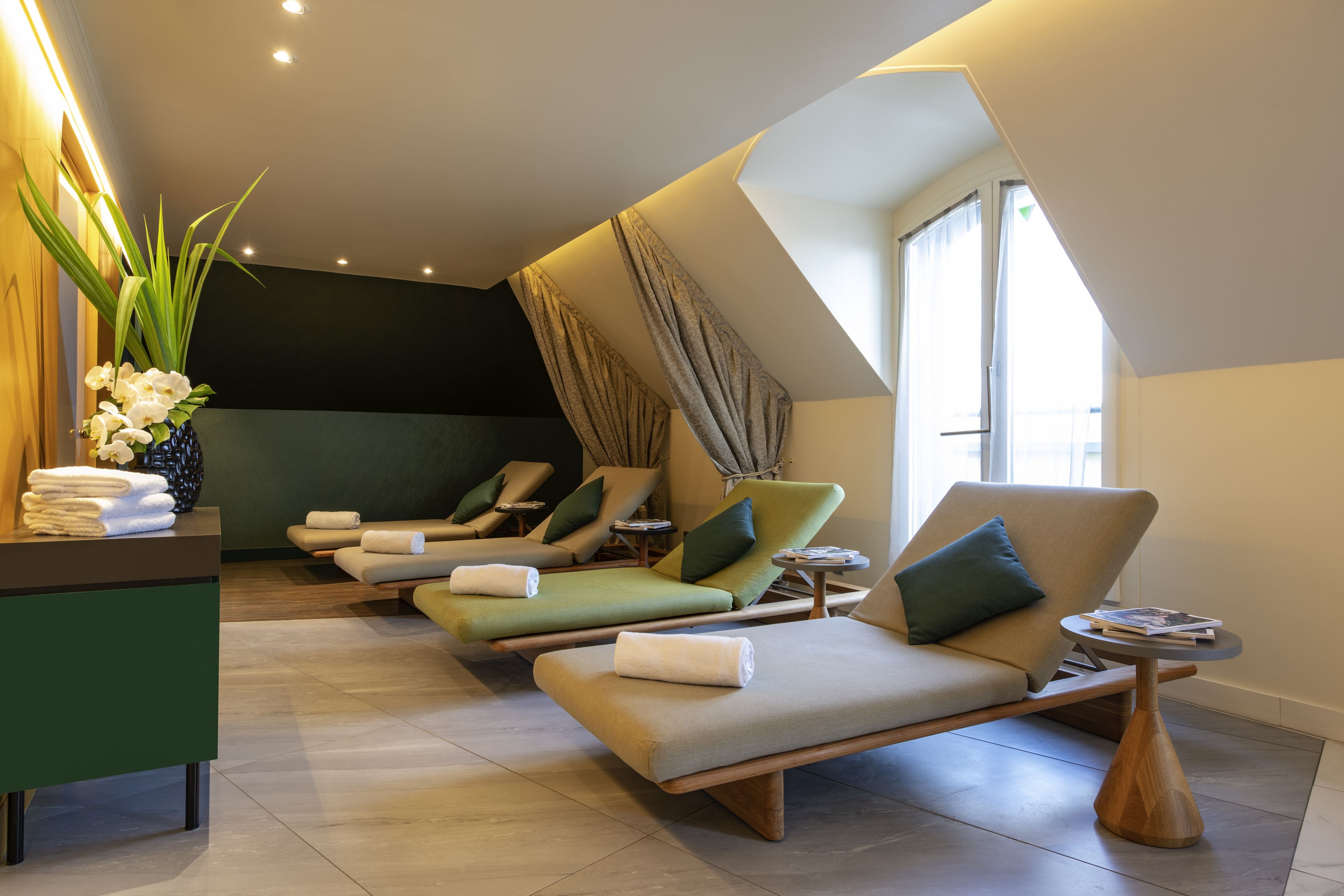 Le Louis Versailles Château Hotel - MGallery