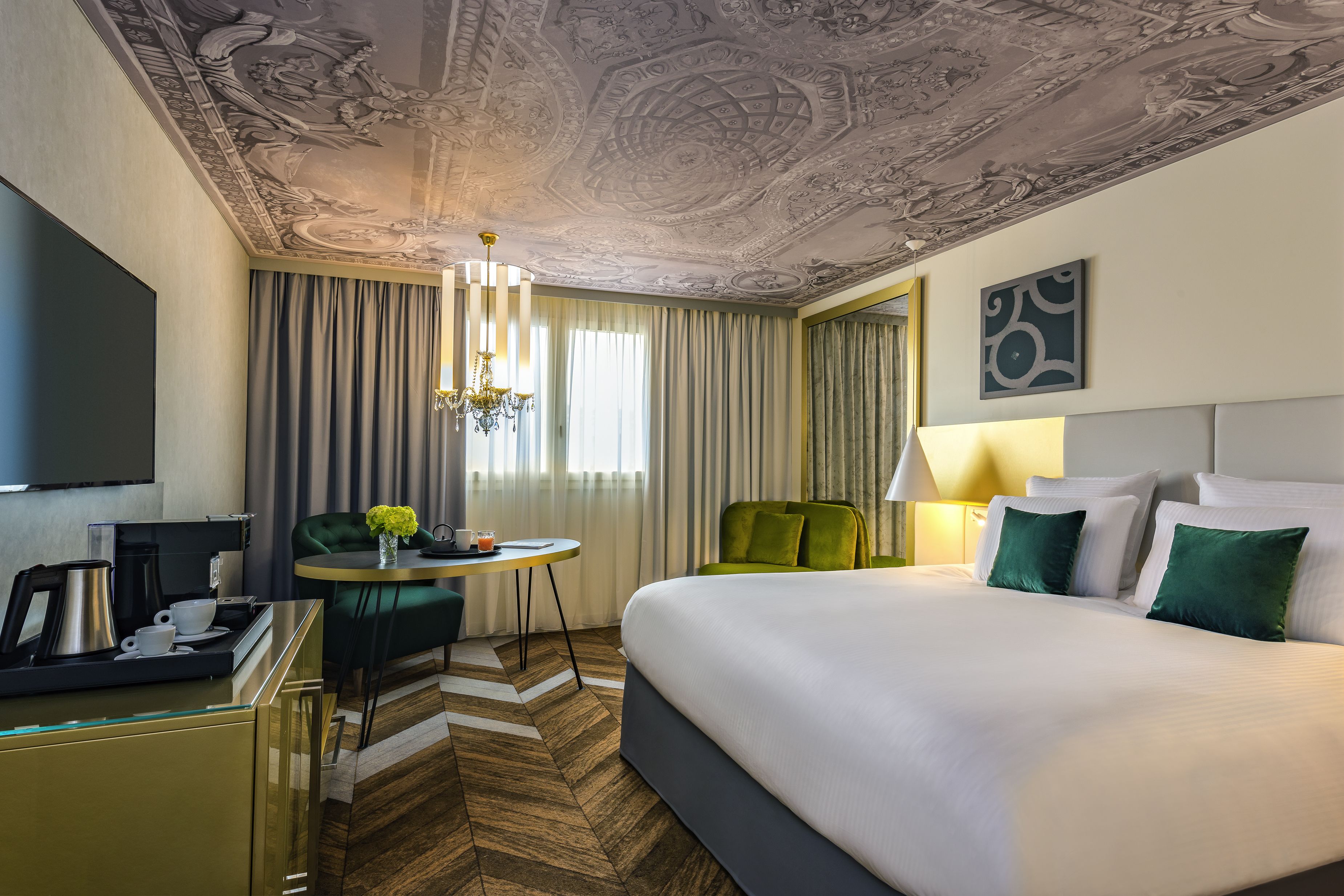 Le Louis Versailles Château Hotel - MGallery