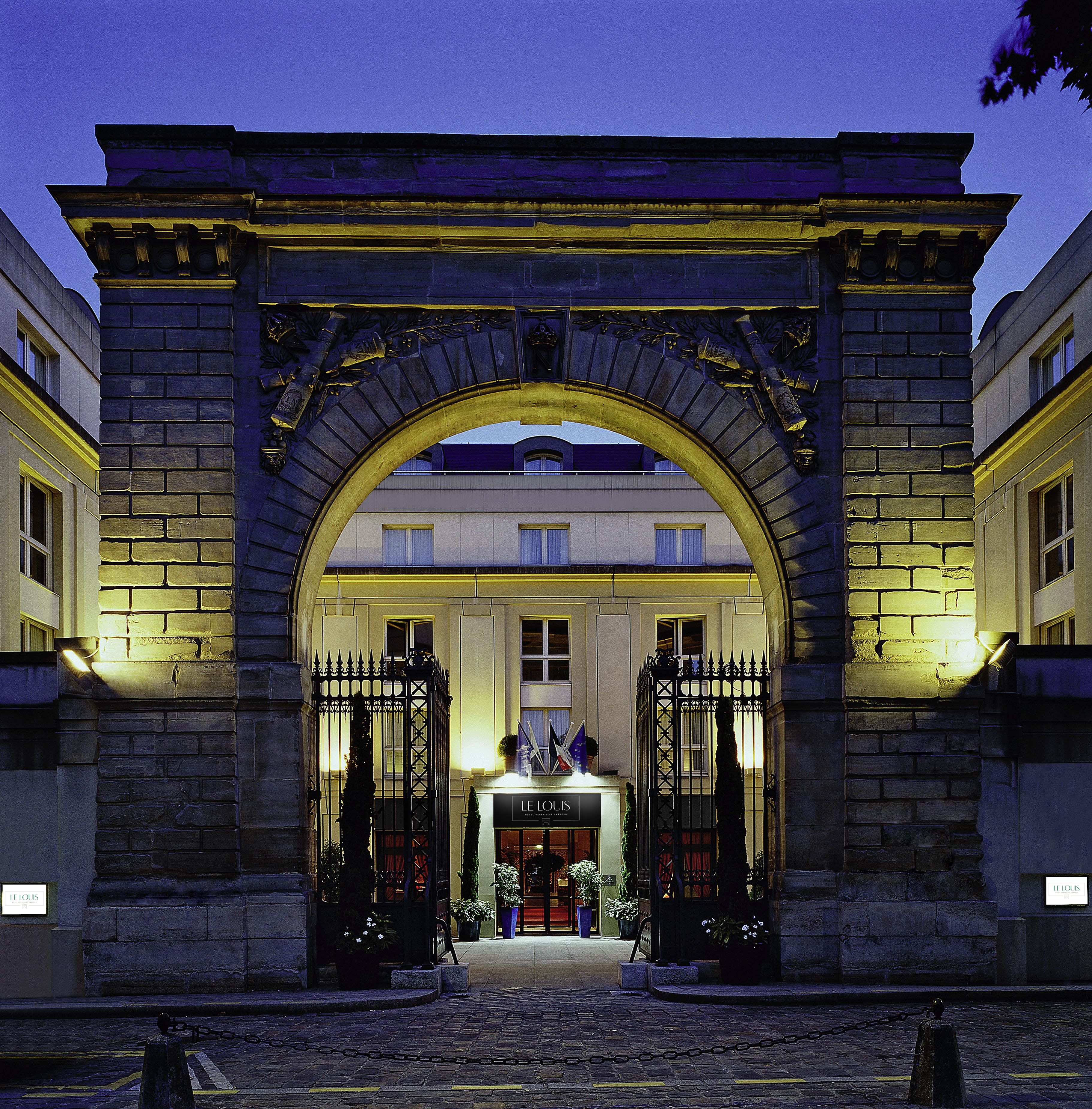 Le Louis Versailles Château Hotel - MGallery