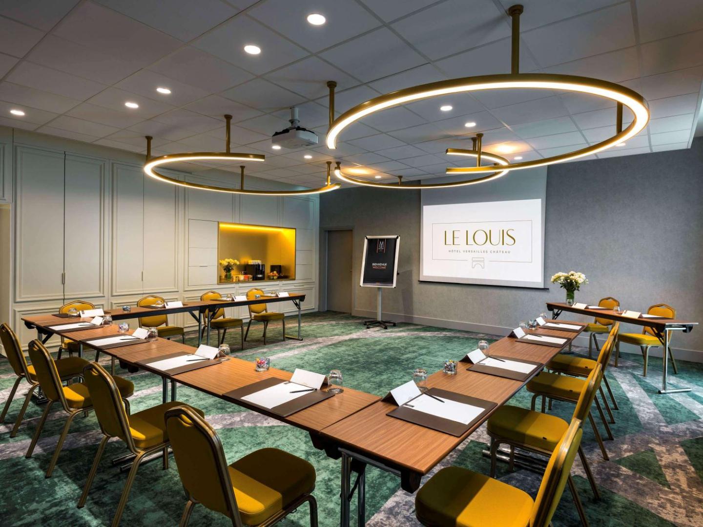 Le Louis Versailles Château Hotel - MGallery