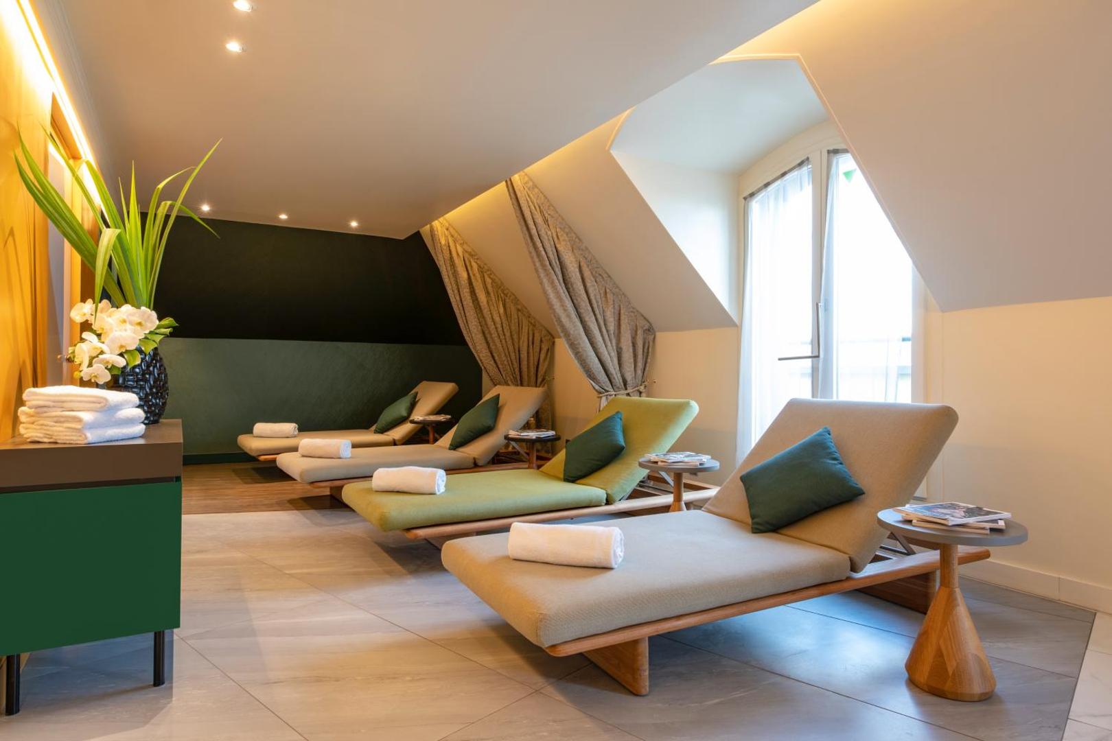 Le Louis Versailles Château Hotel - MGallery