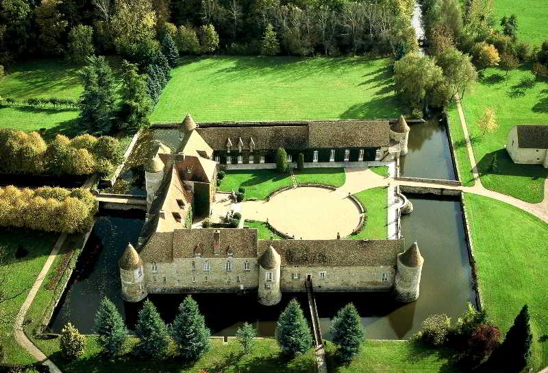 Château de Villiers-le-Mahieu & Spa