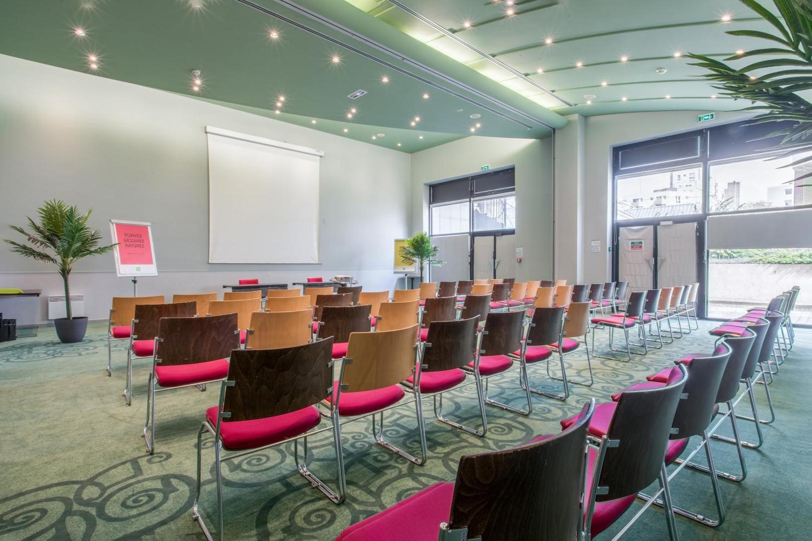 ibis Styles Evry Cathédrale