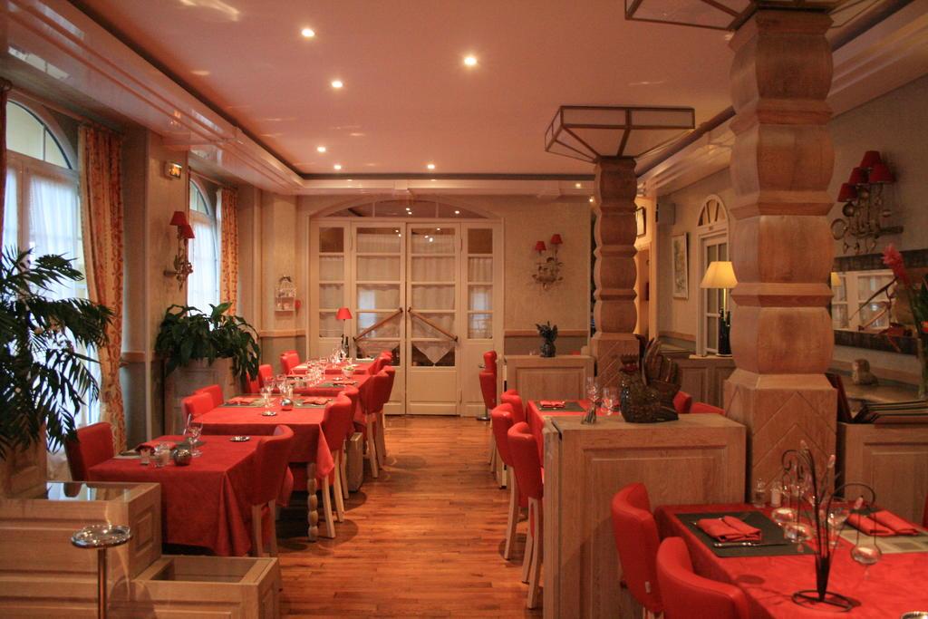 Hotel Roche De Vic
