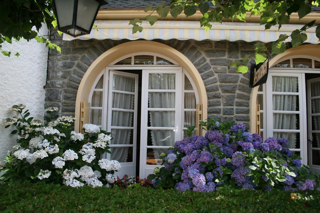 Hotel Roche De Vic