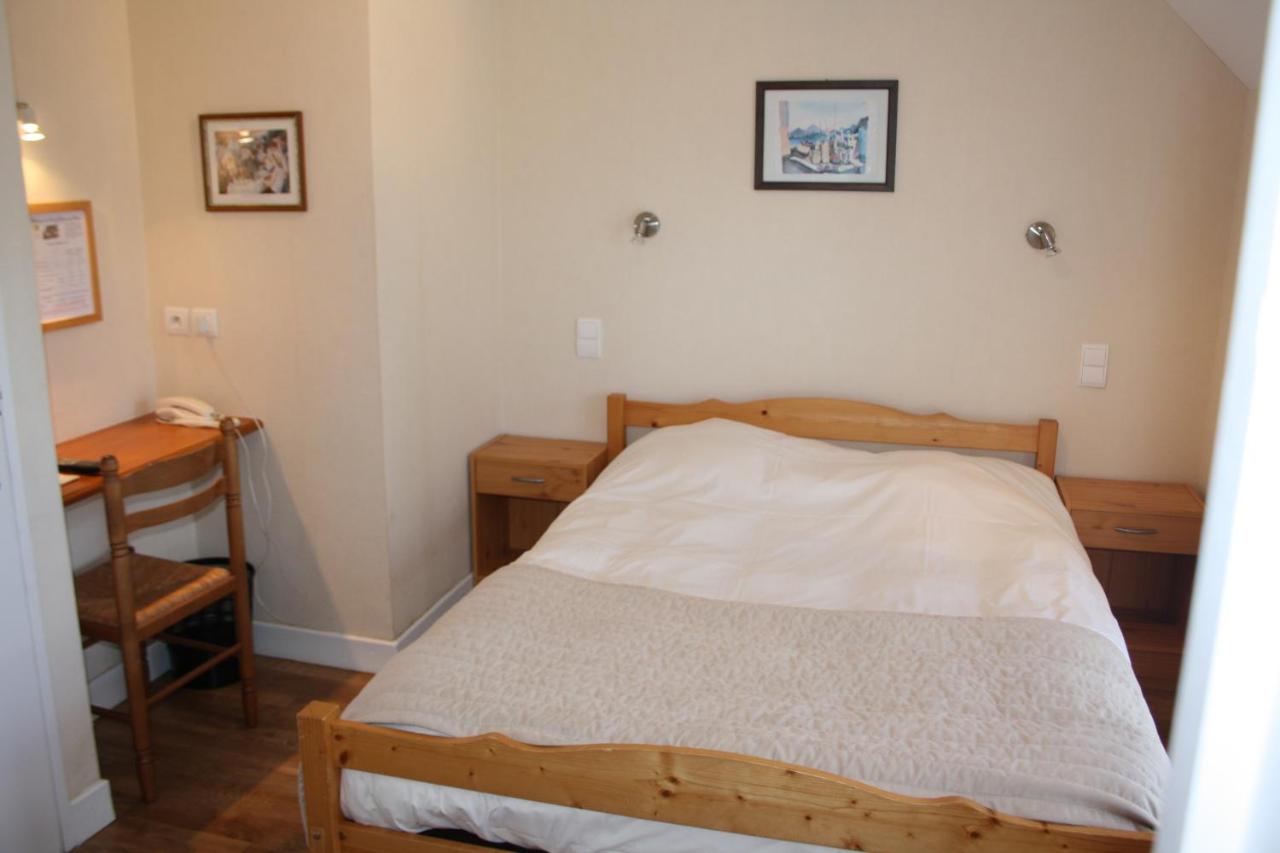 Logis Auberge de Saint Julien aux Bois