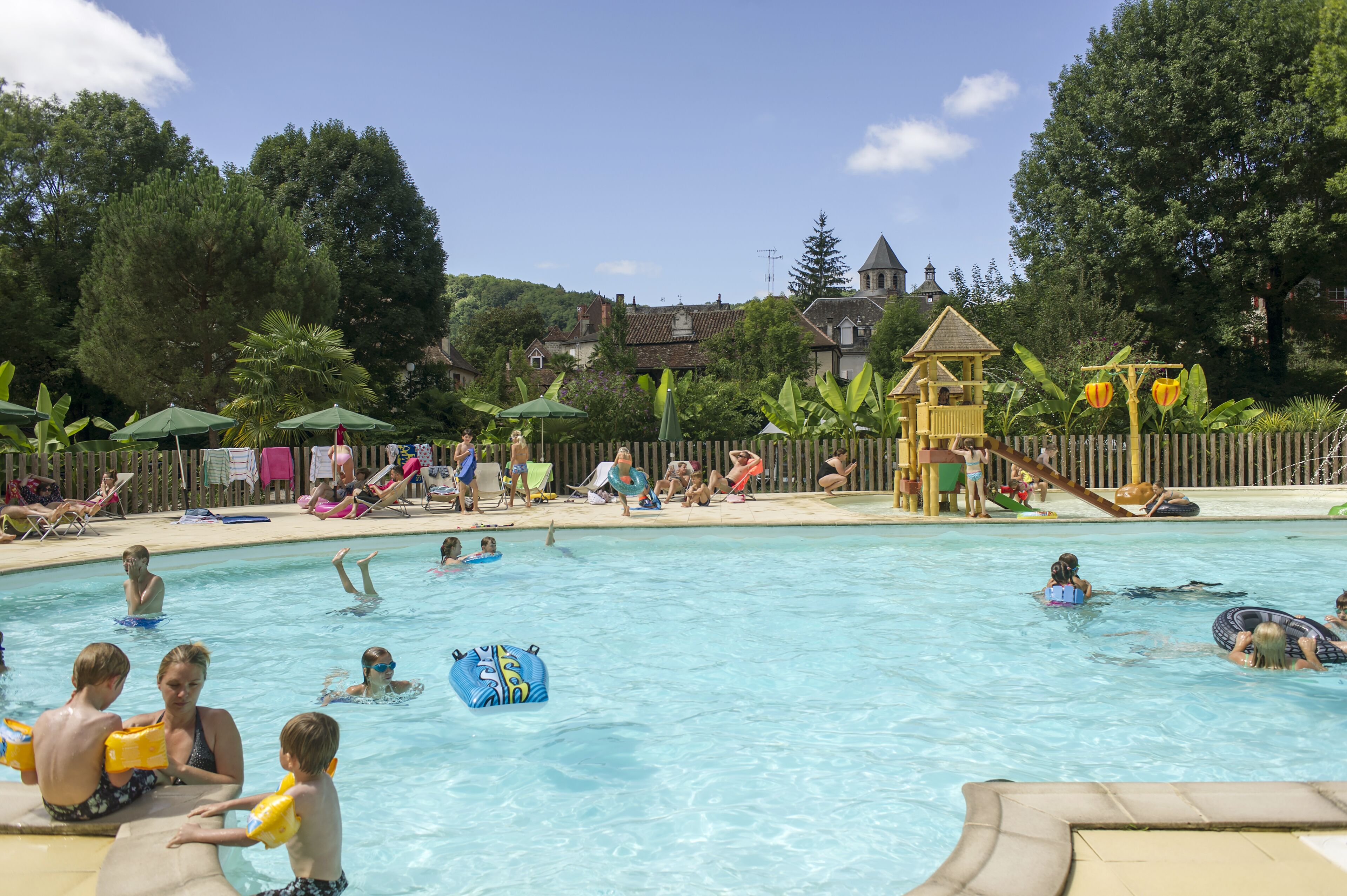 Huttopia Beaulieu Sur Dordogne