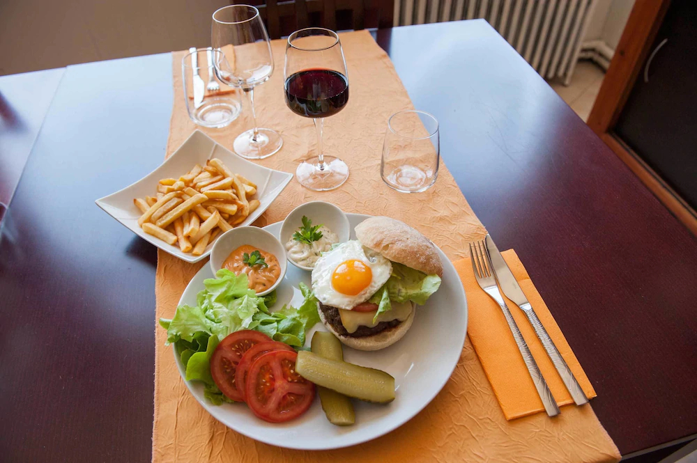 Hotel Restaurant Rive Gauche