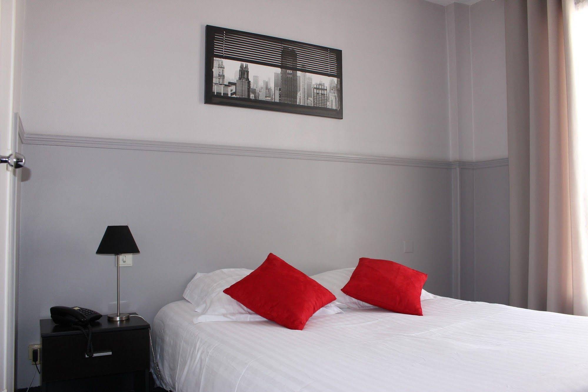 Brit Hotel Limoges Centre Gare - Hôtel & Spa