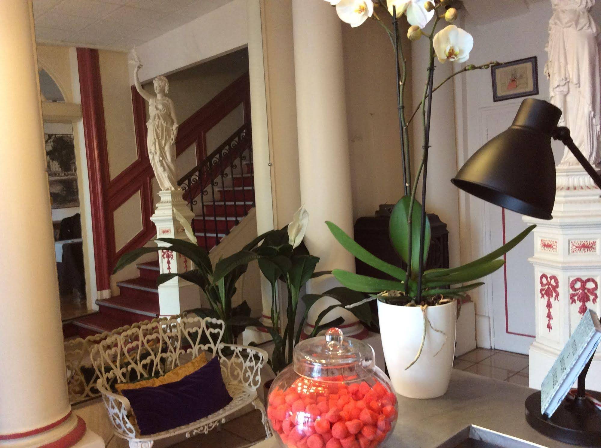 Enzo Hotels Limoges Centre Jourdan By Kyriad Direct